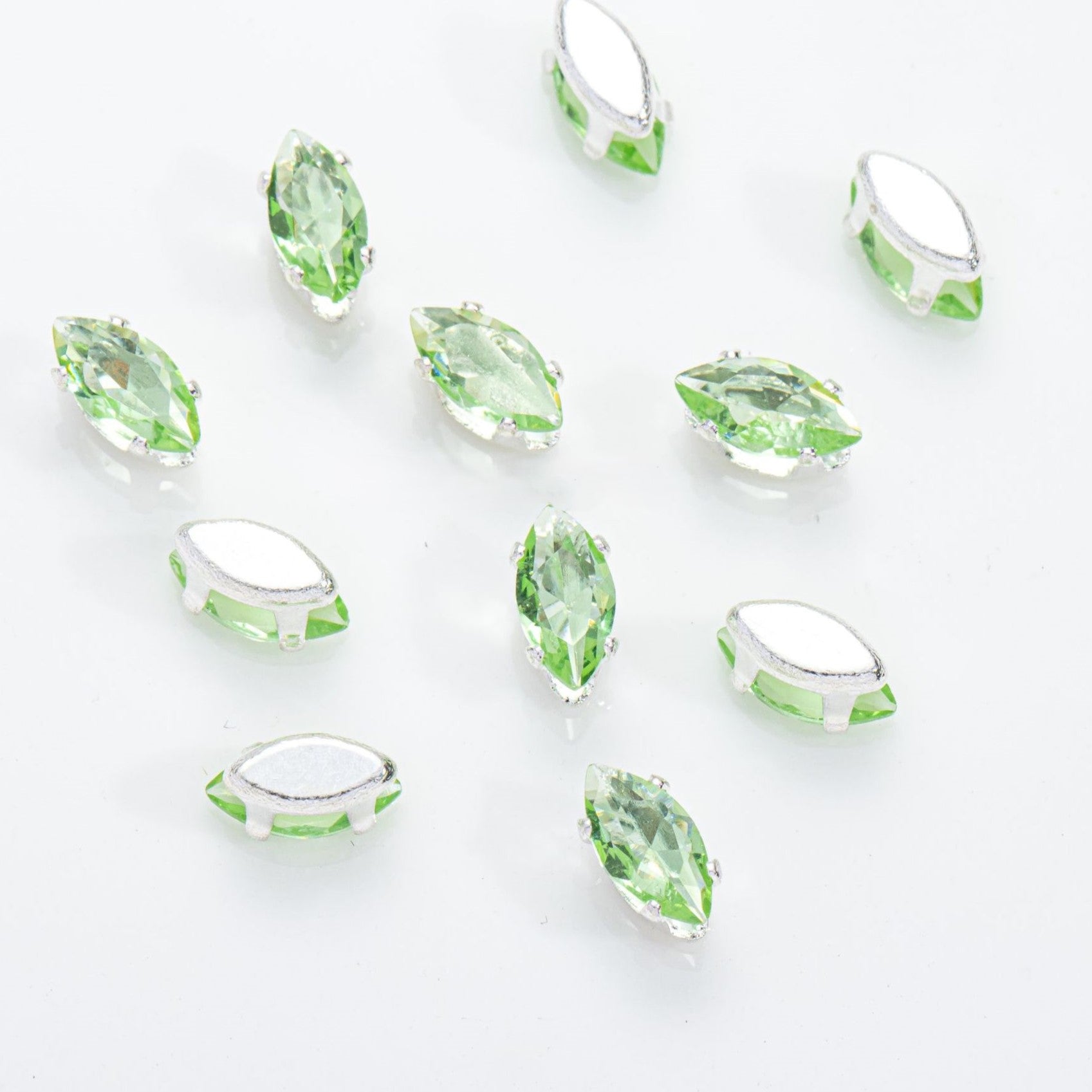 (100pcs)4x8mm Marquise Prong-Set Rhinestone Beads