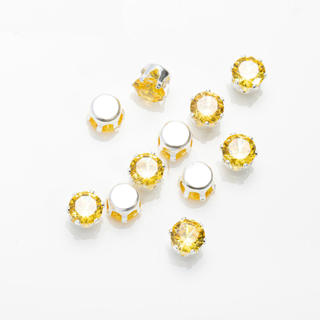 8MM Round Prong-Set CZ
