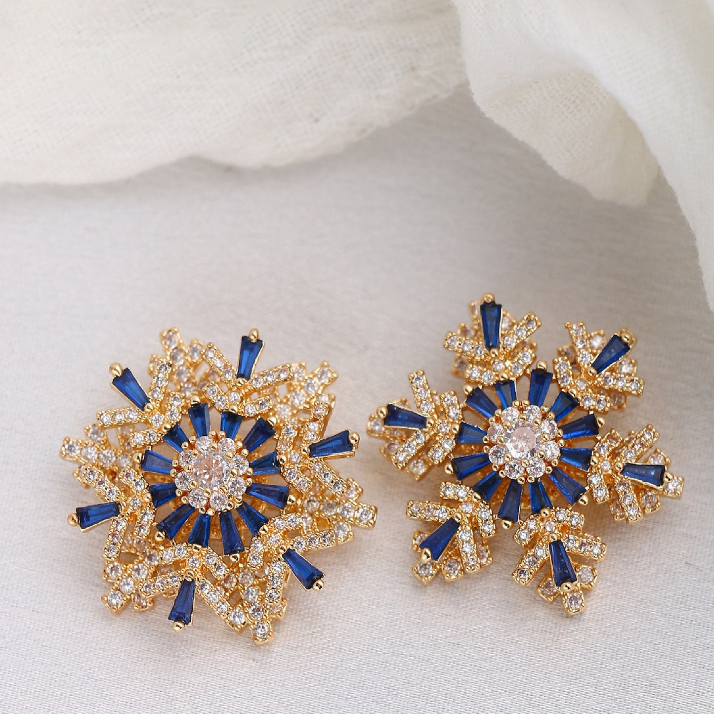 Rotatable Snowflake CZ Spacer