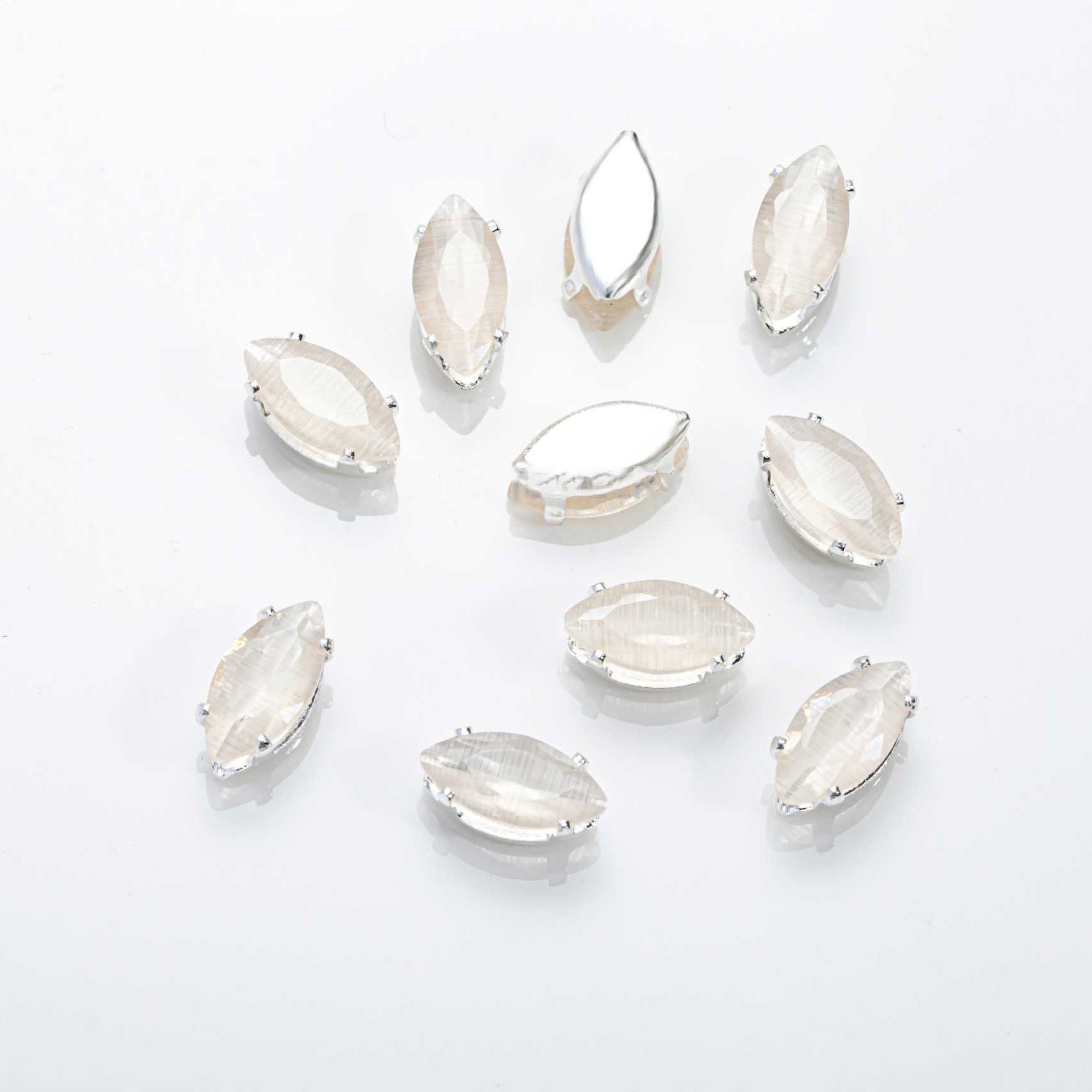 (100pcs)3x6mm Cat Eye Marquise Prong-Set CZ