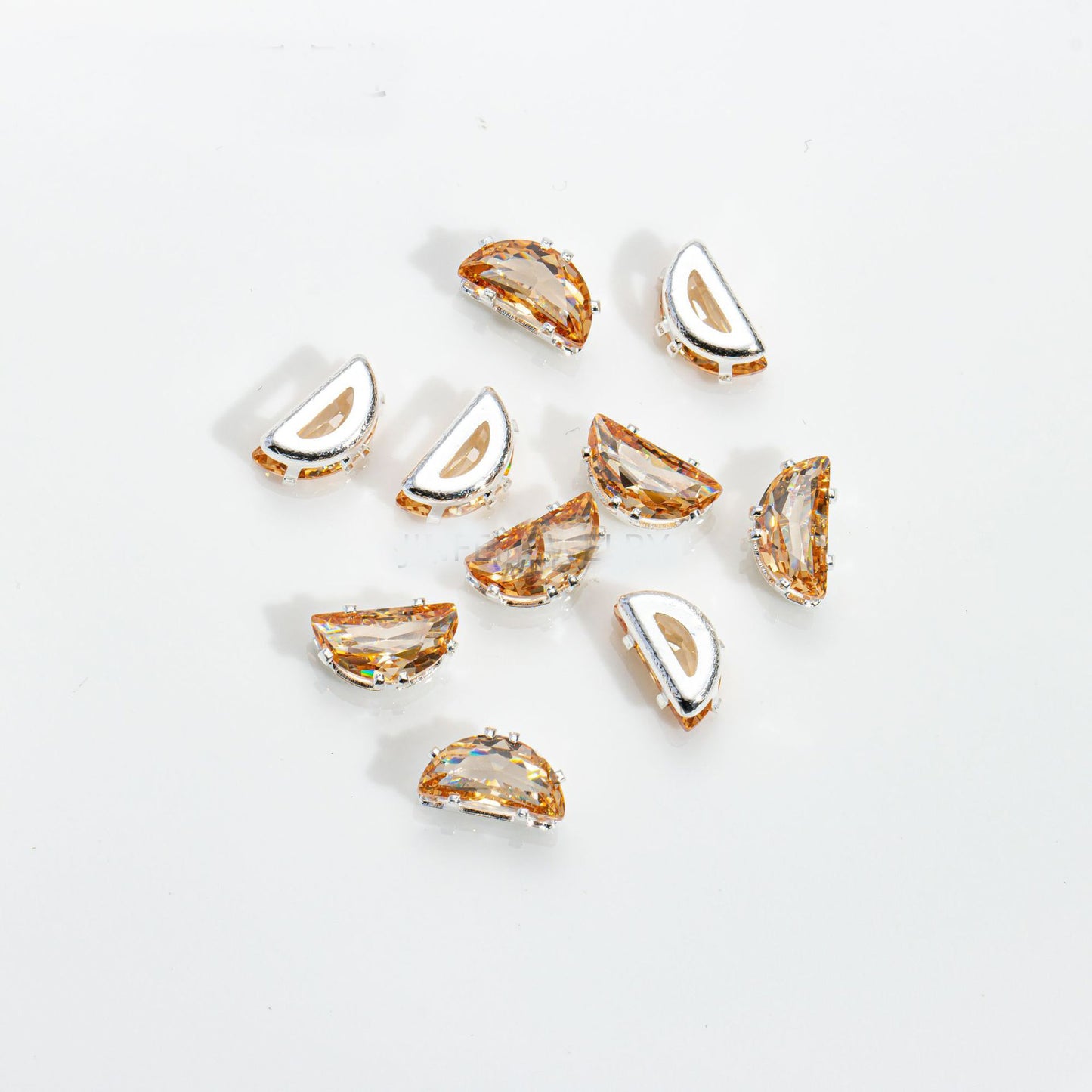 4*8MM Moon Cut Zircon Beads