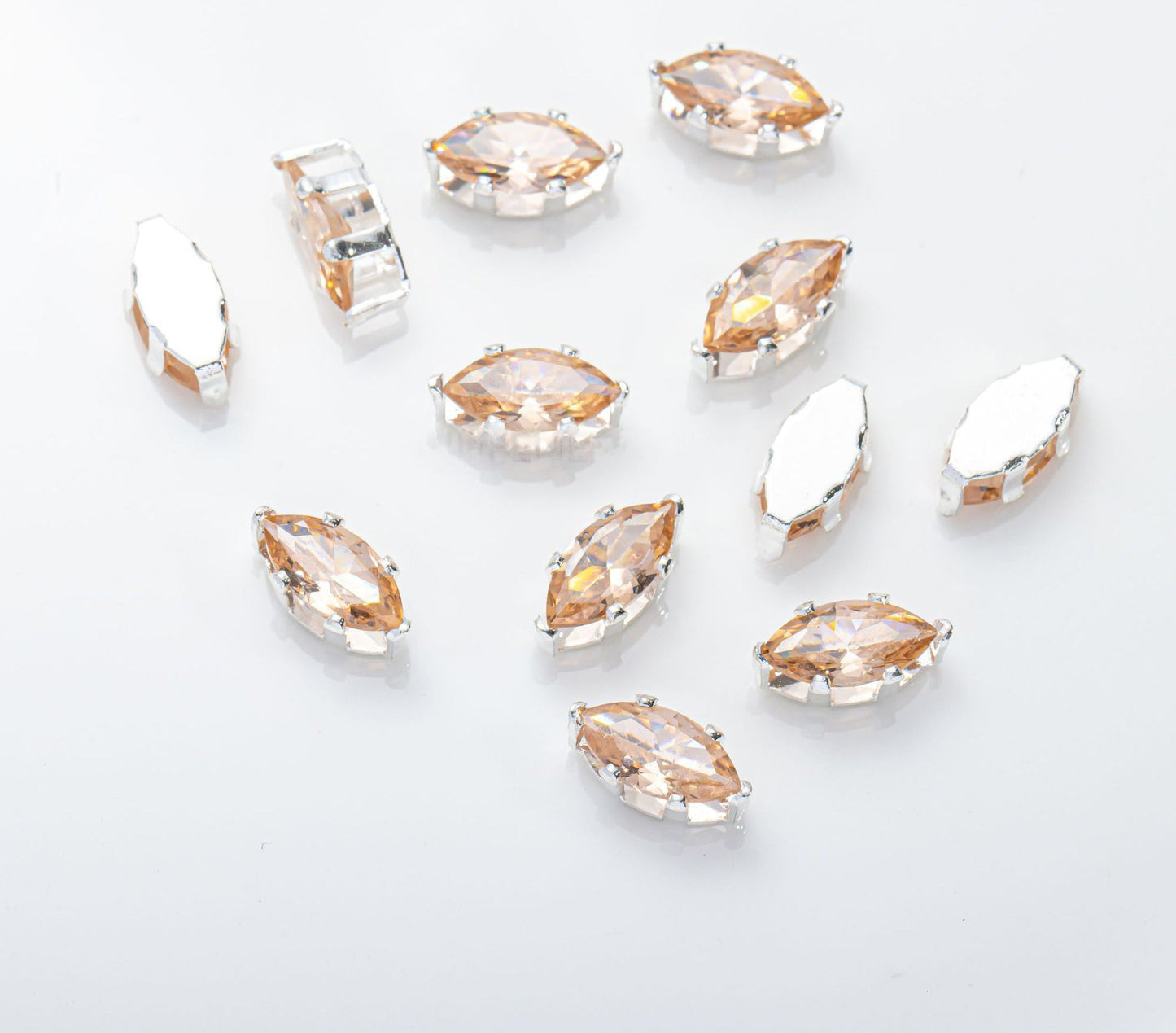 4x8mm 6-prong Marquise Zircon Beads