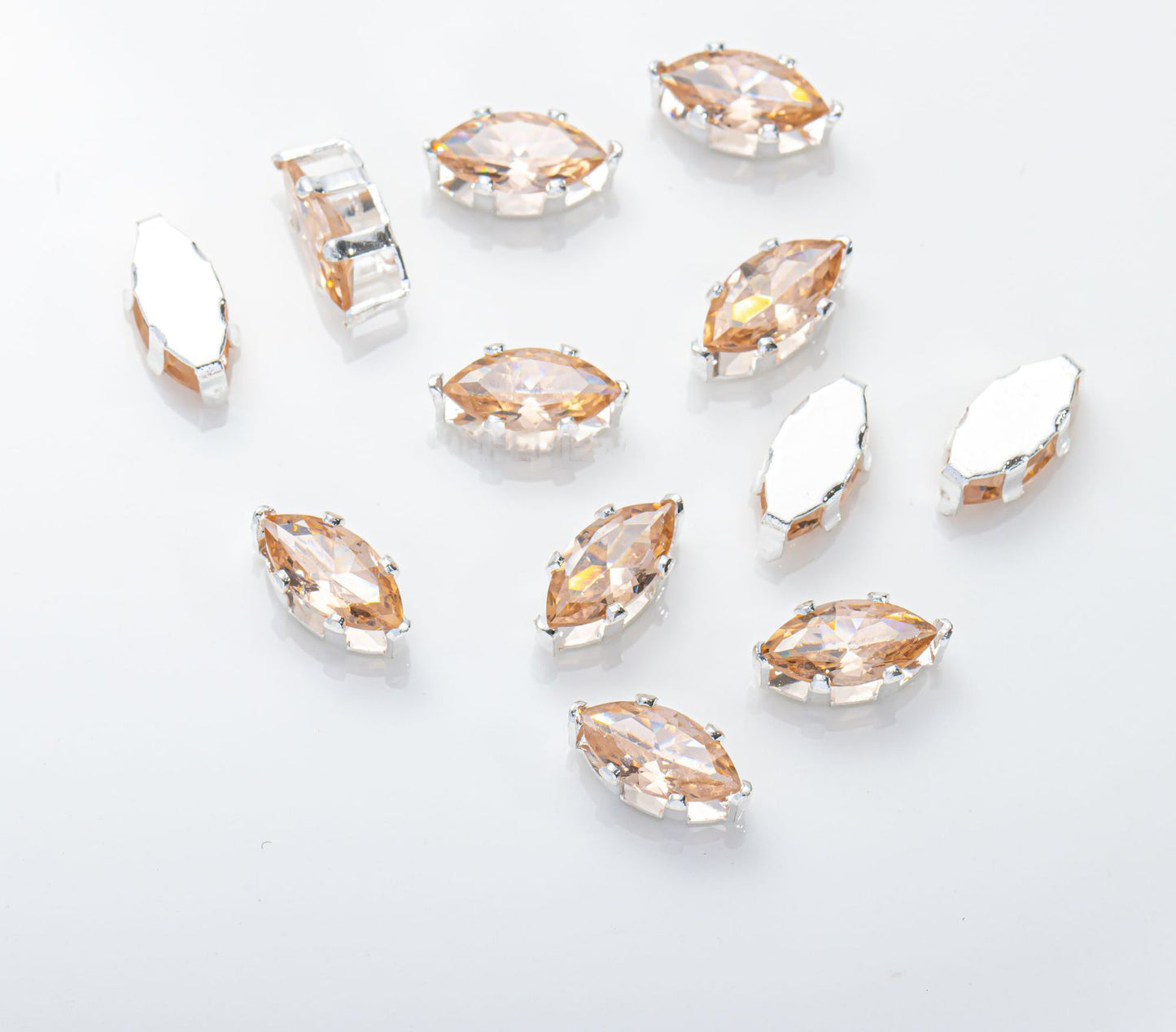 3x6mm 6-prong Marquise Zircon Beads