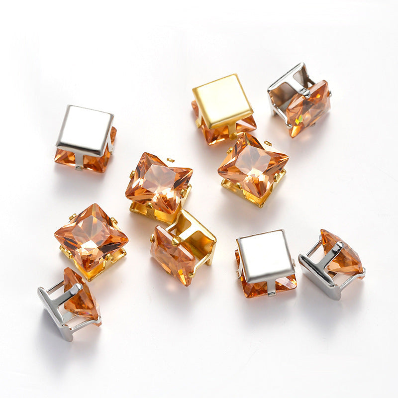 (100pcs)3x3MM Square Prong-Set CZ