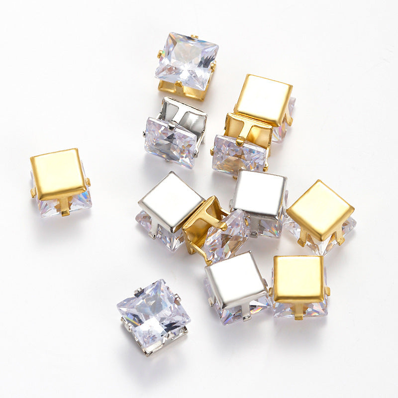 (100pcs)3x3MM Square Prong-Set CZ