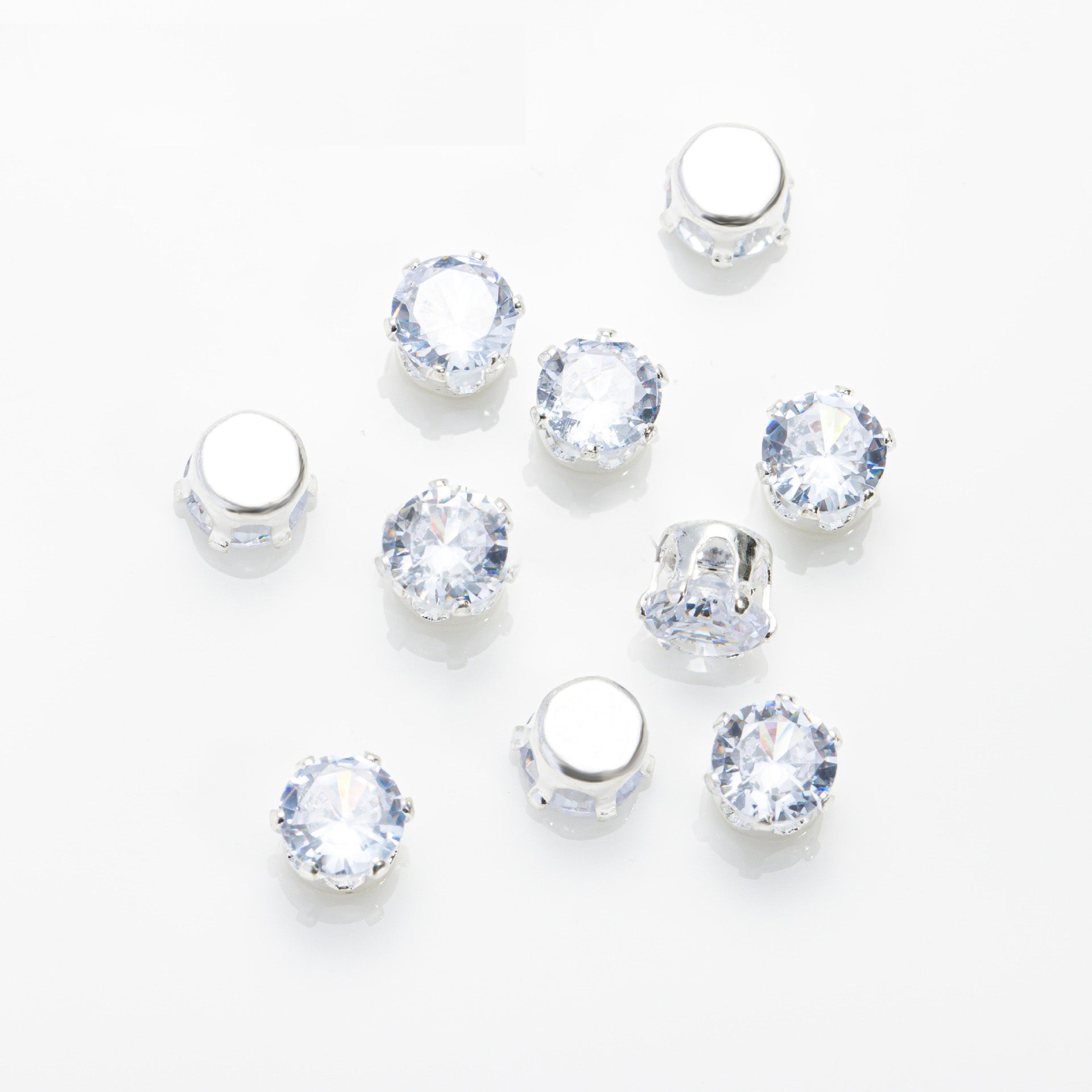 8MM Round Prong-Set CZ