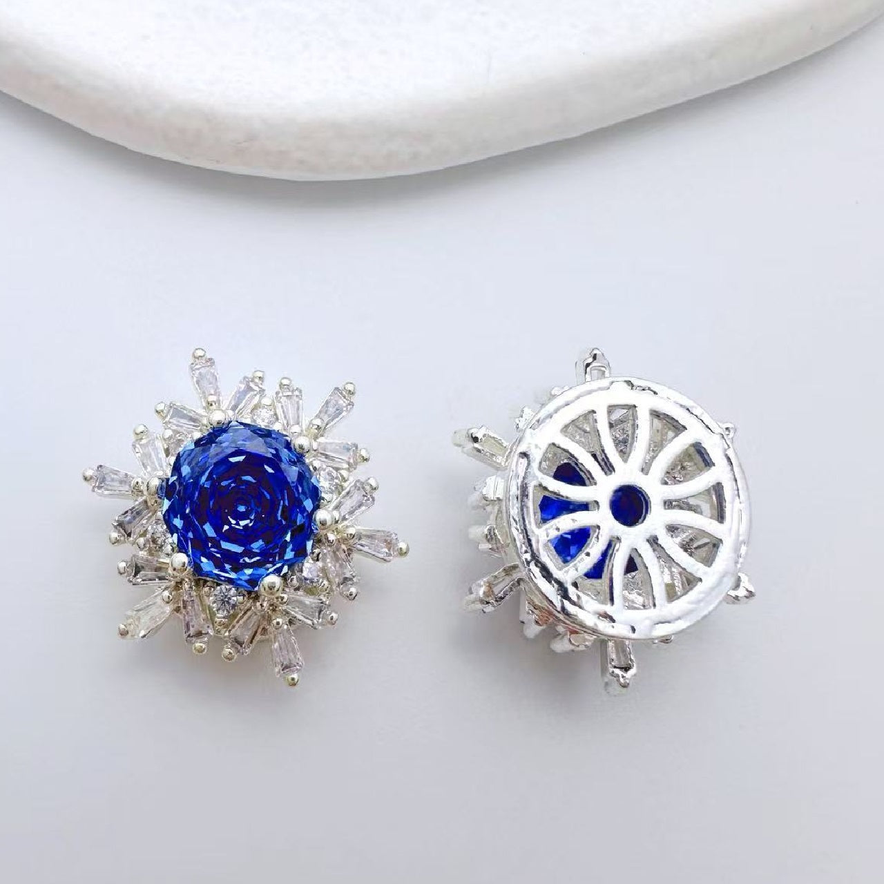 Snowflake Zircon Spacer with Rose Cut Diamond