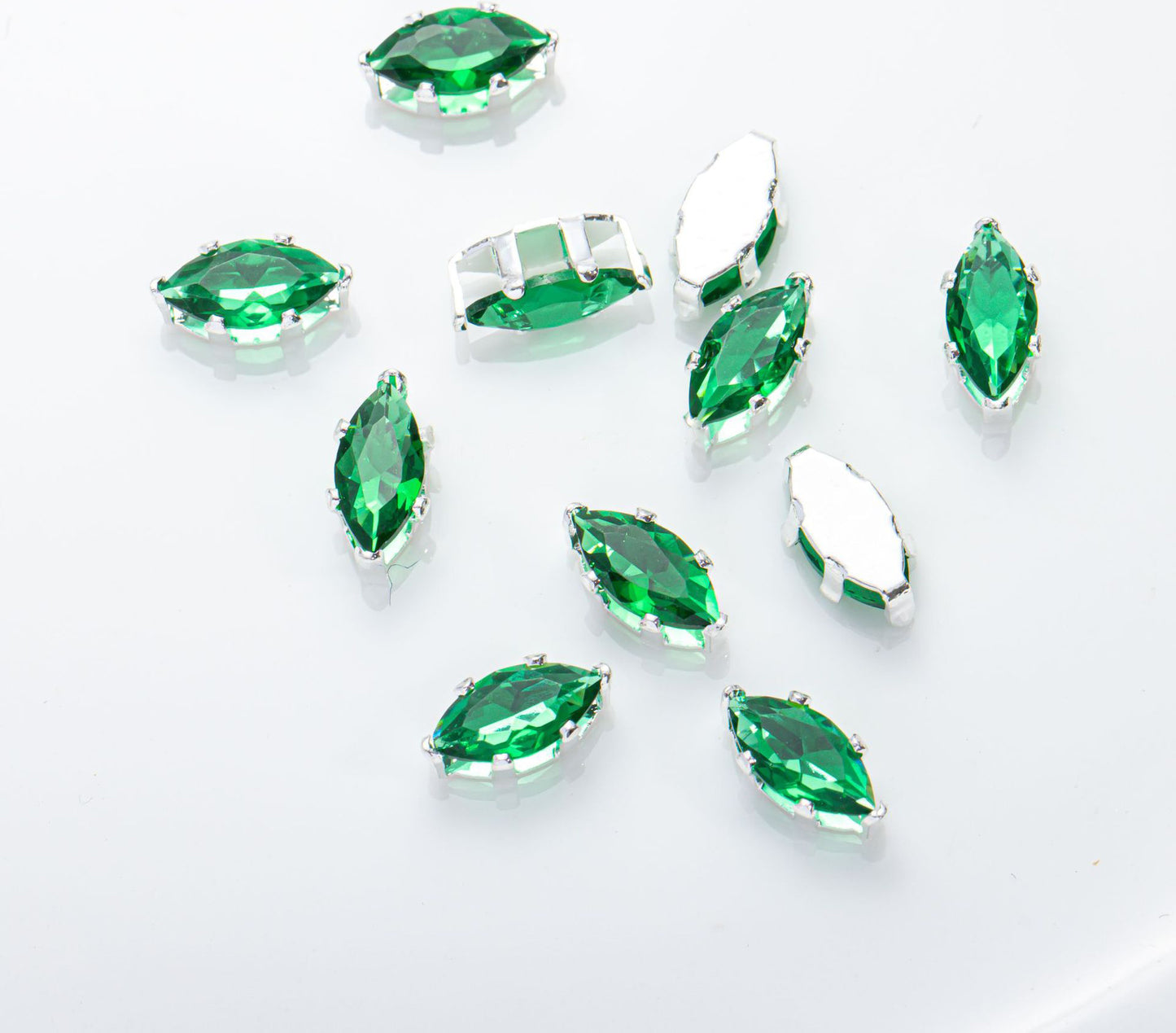 3x6mm 6-prong Marquise Zircon Beads