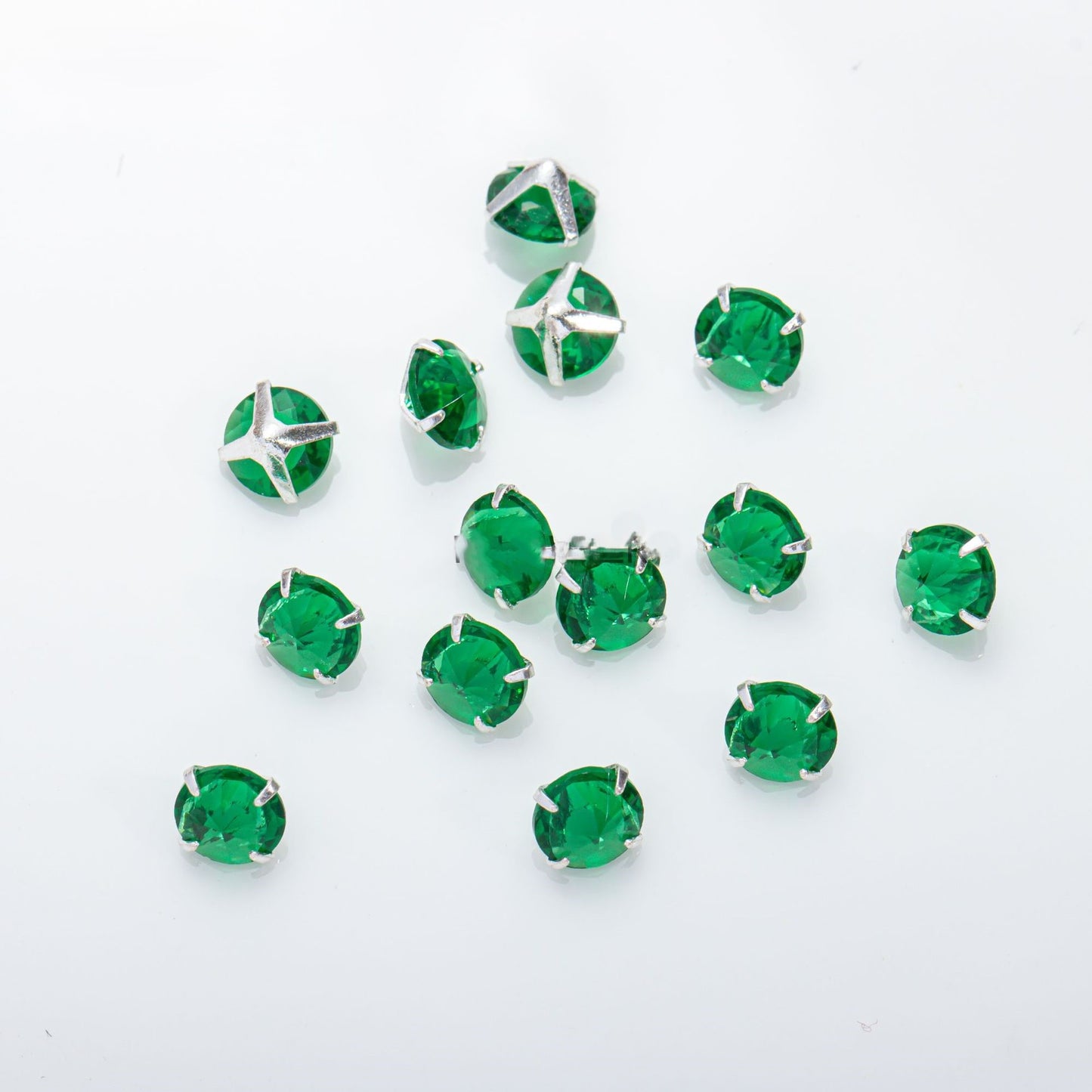 5mm Round Reverse Prong-Set CZ