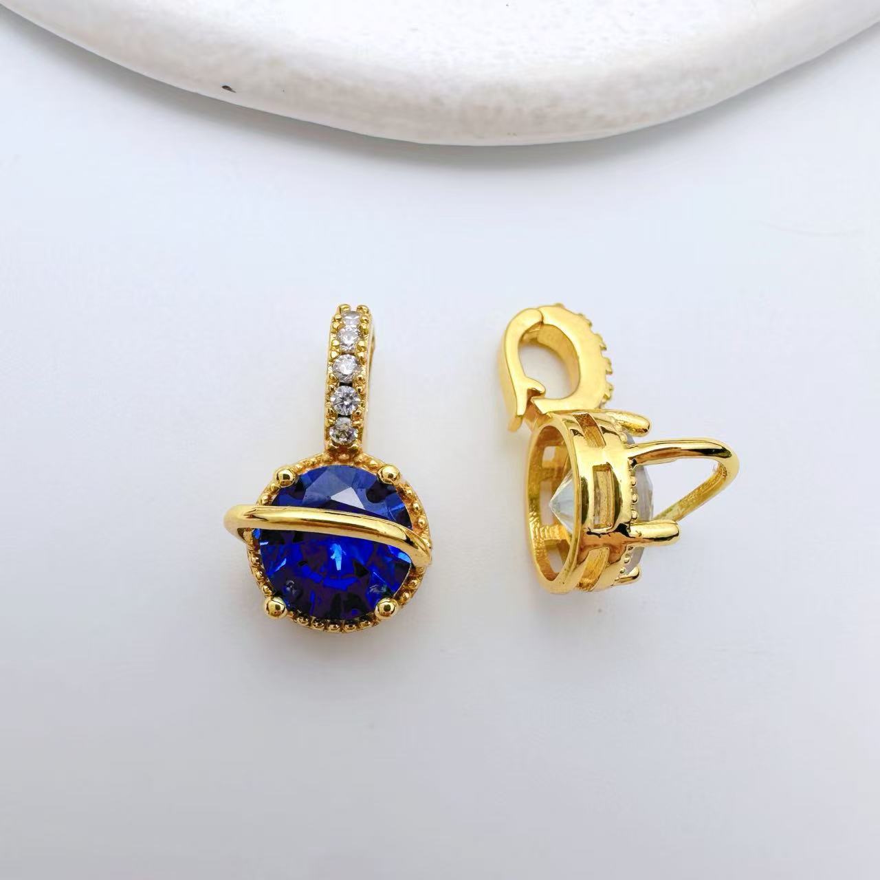 Big Zircon Connection Closure/Clasp