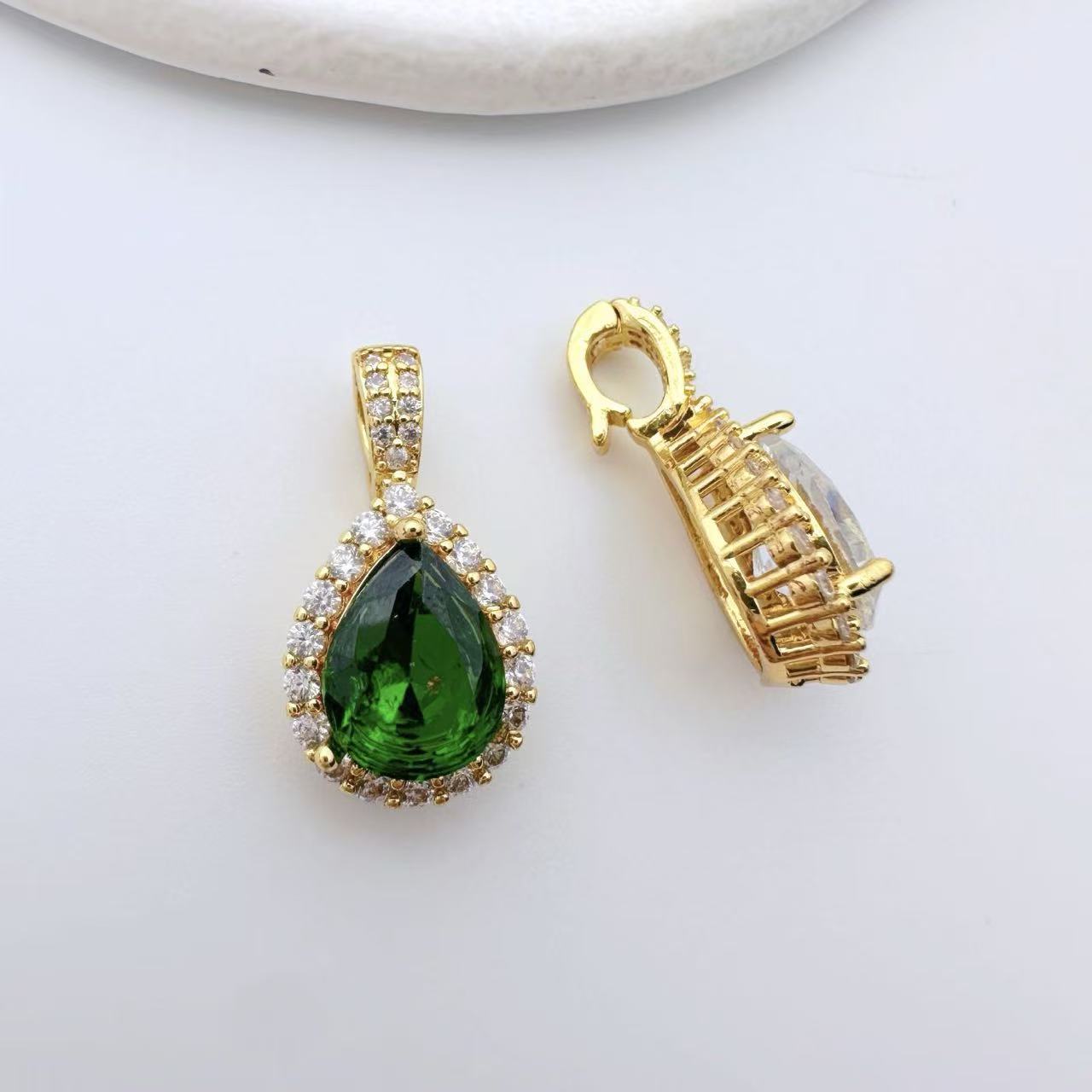 Teardrop Pendent Connection Closure/Clasp