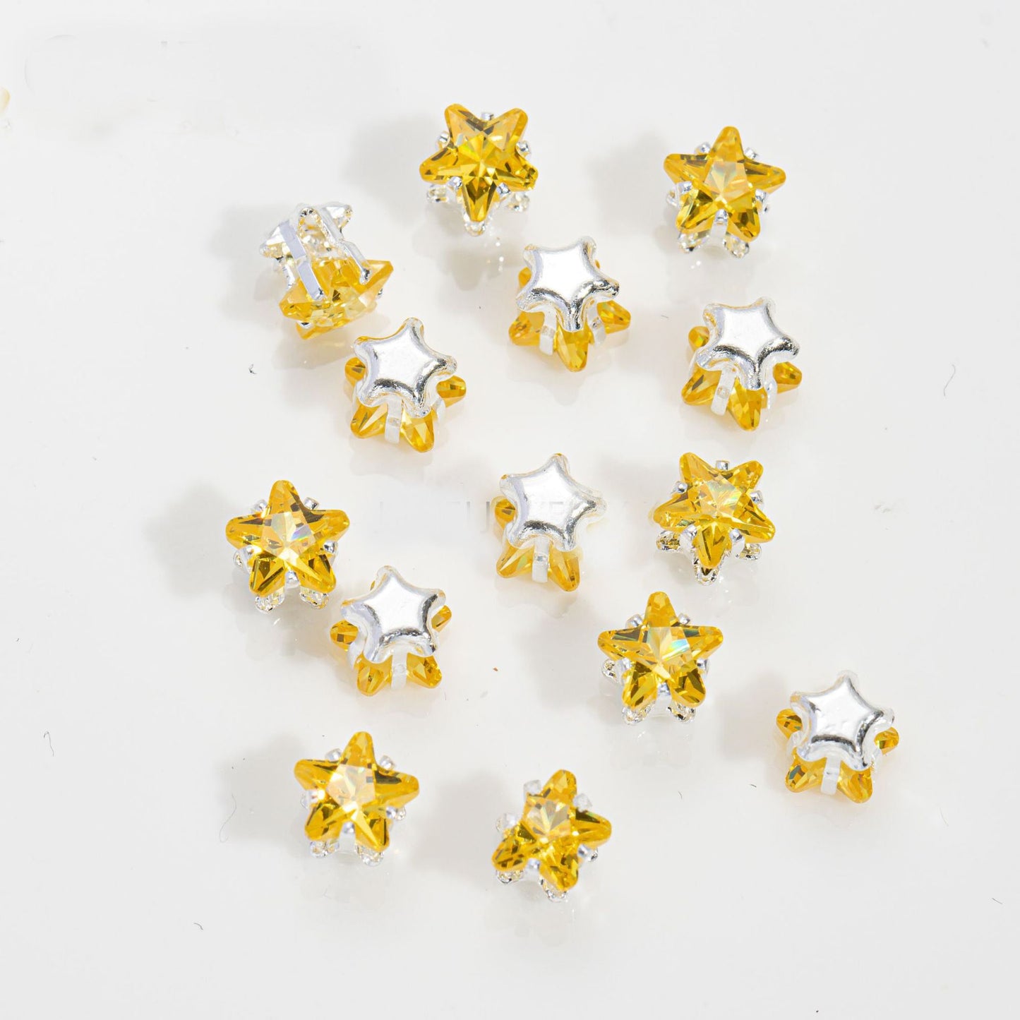 4mm Star Zircon Beads