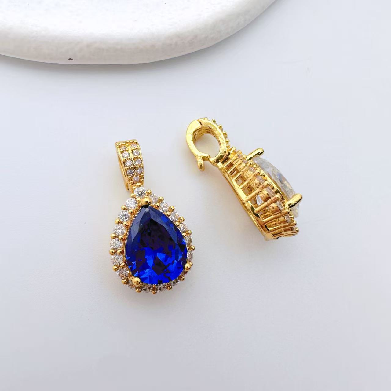 Teardrop Pendent Connection Closure/Clasp