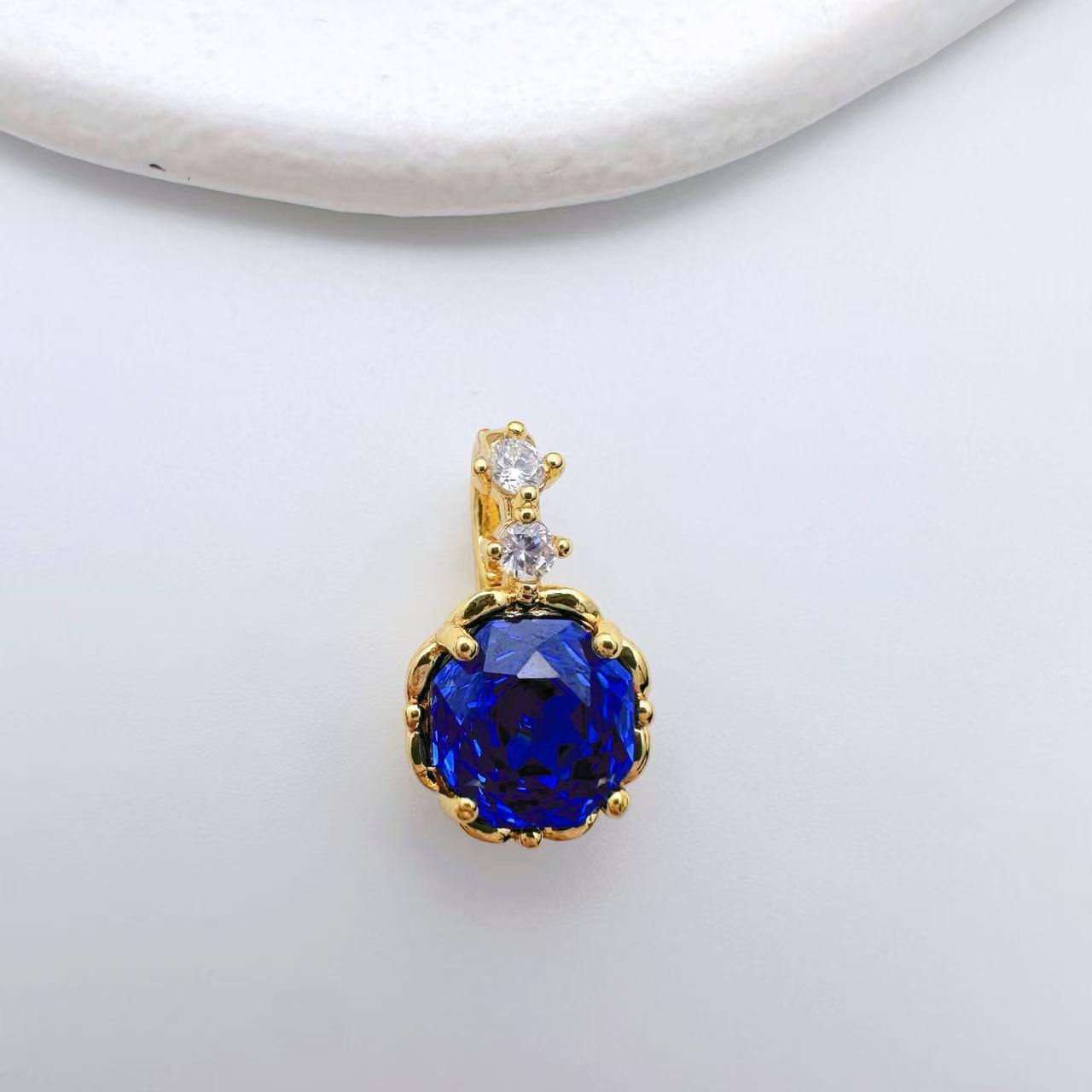 Rose Cut Zircon Connection Closure/Clasp