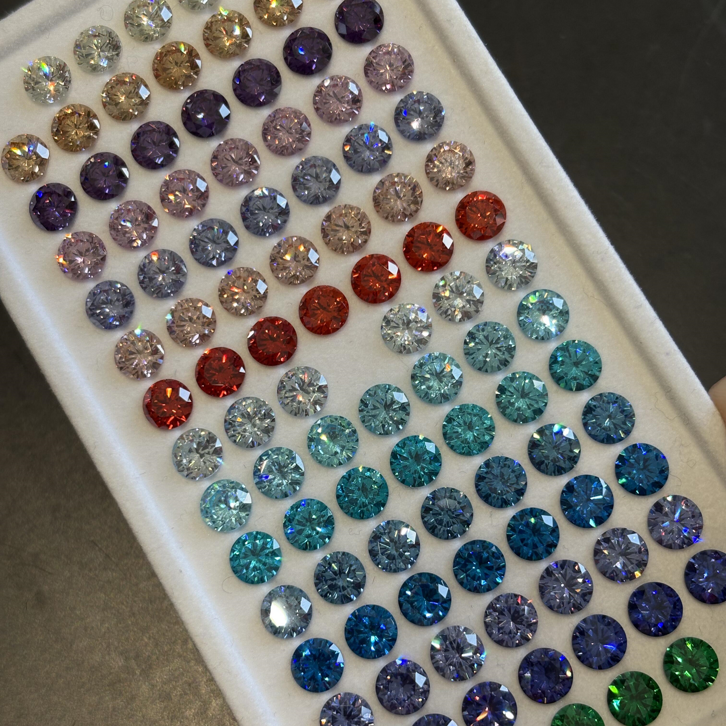 Round Gradient CZ with Hearts and Arrows