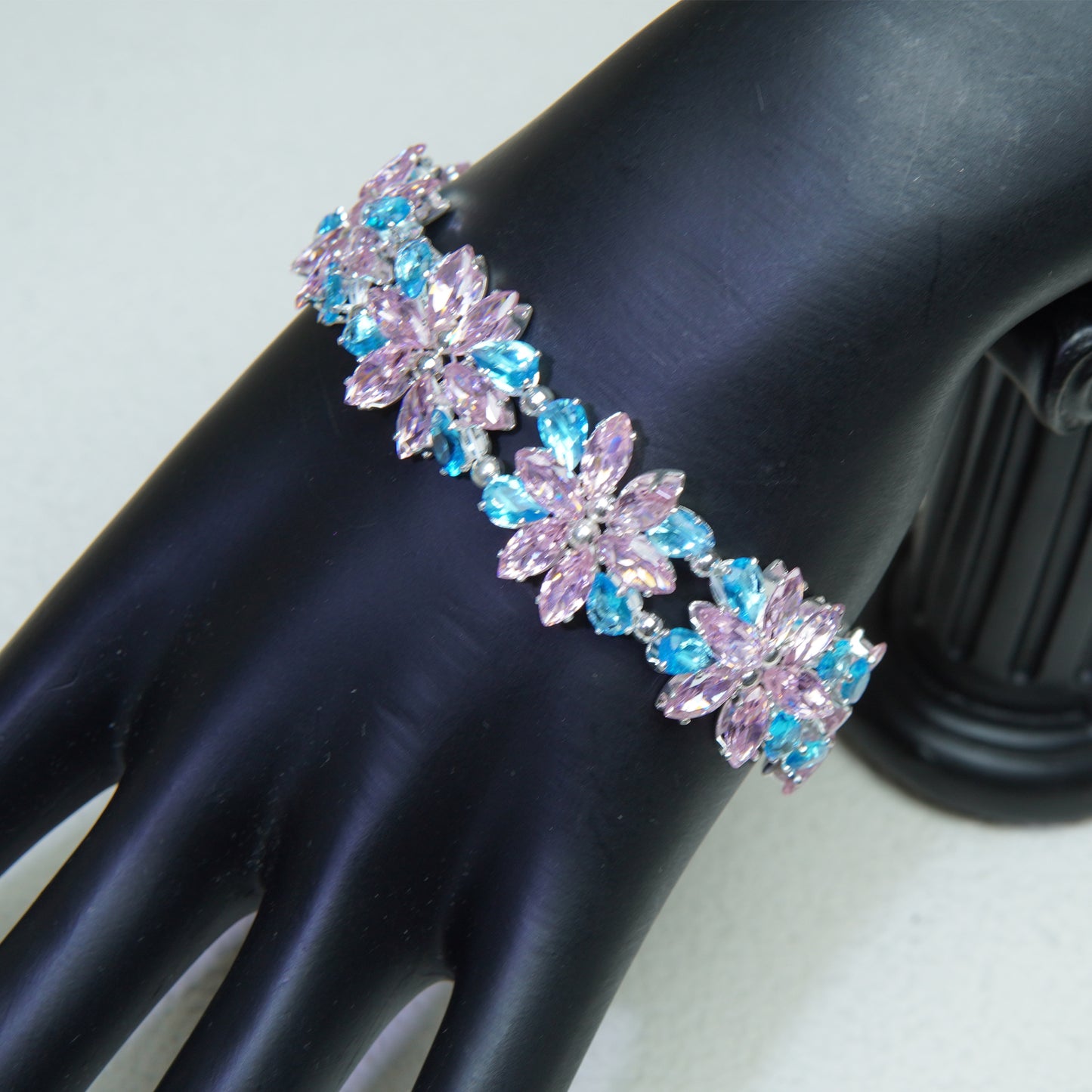 مجموعة 65 - طقم صنع الأساور