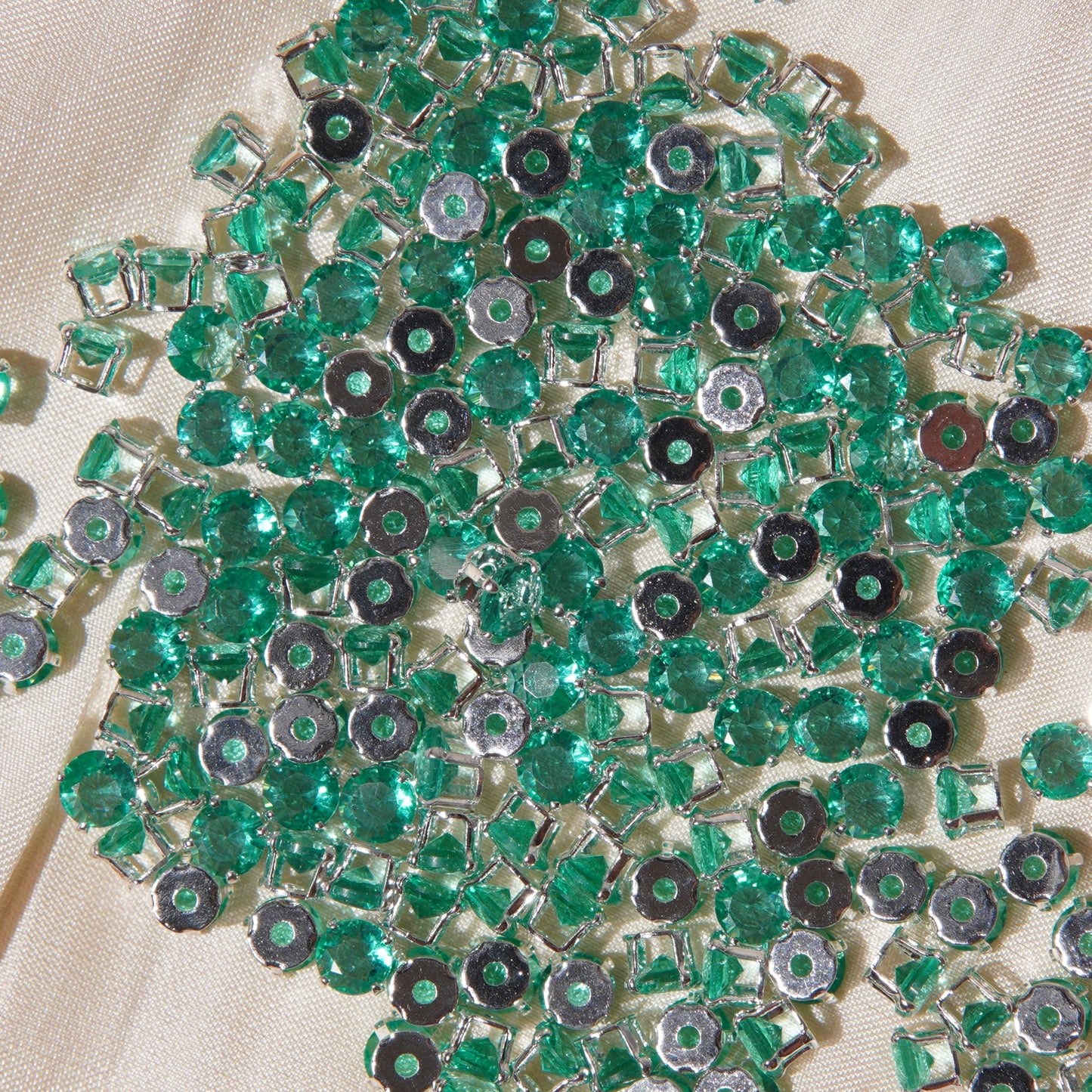(100pcs) 3mm 4-prong Round Prong-set Zircons