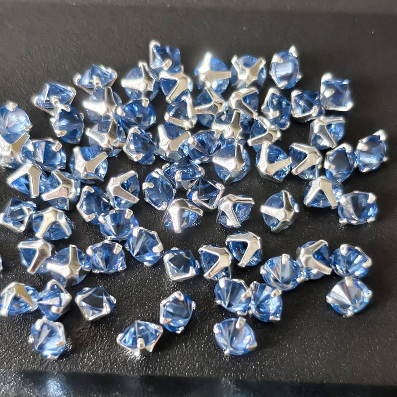 4MM Round Reverse Prong-Set CZ