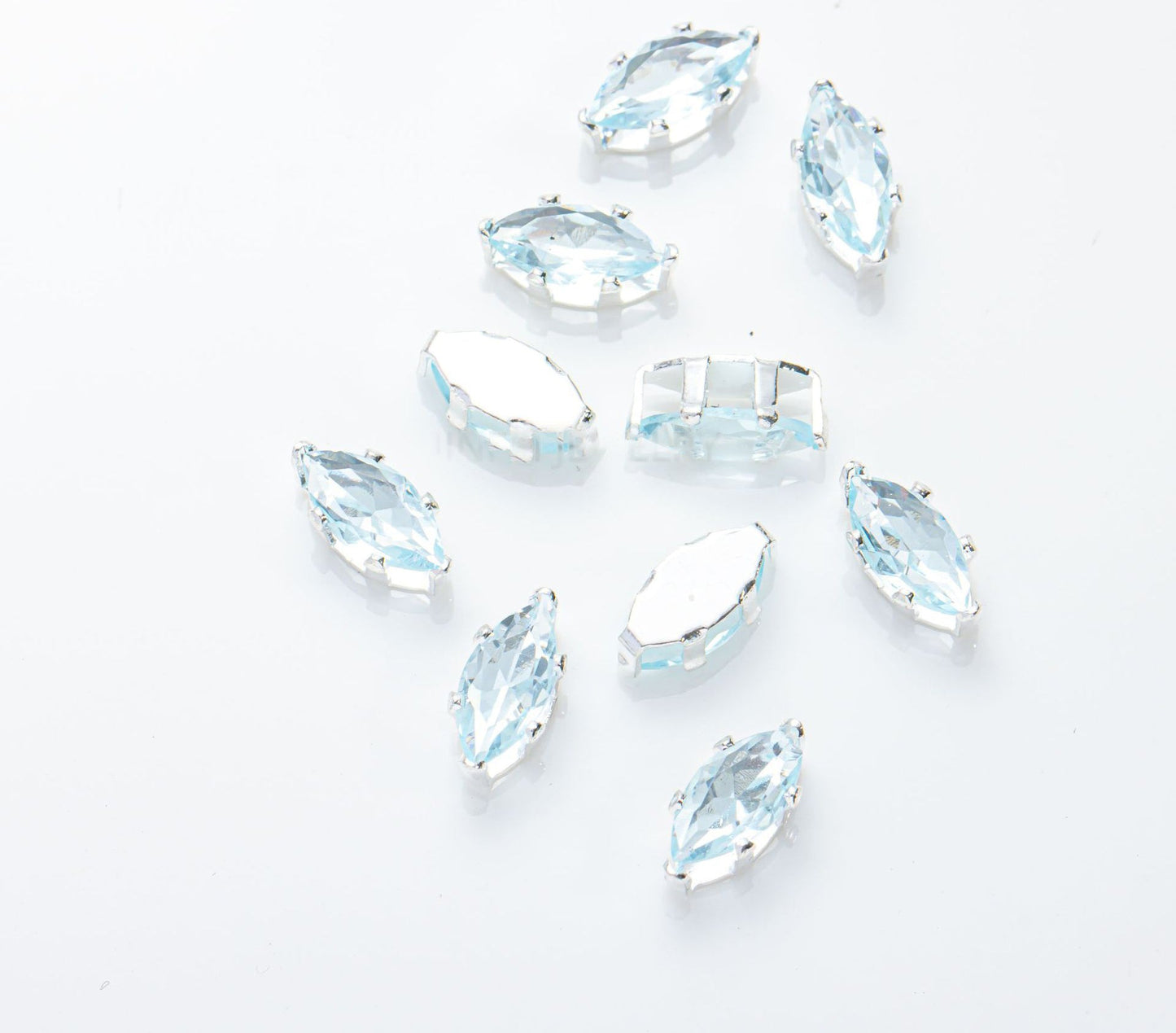 4x8mm 6-prong Marquise Zircon Beads