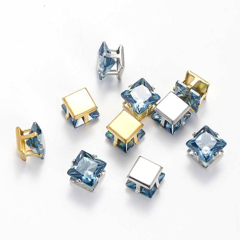 (100pcs)3x3MM Square Prong-Set CZ