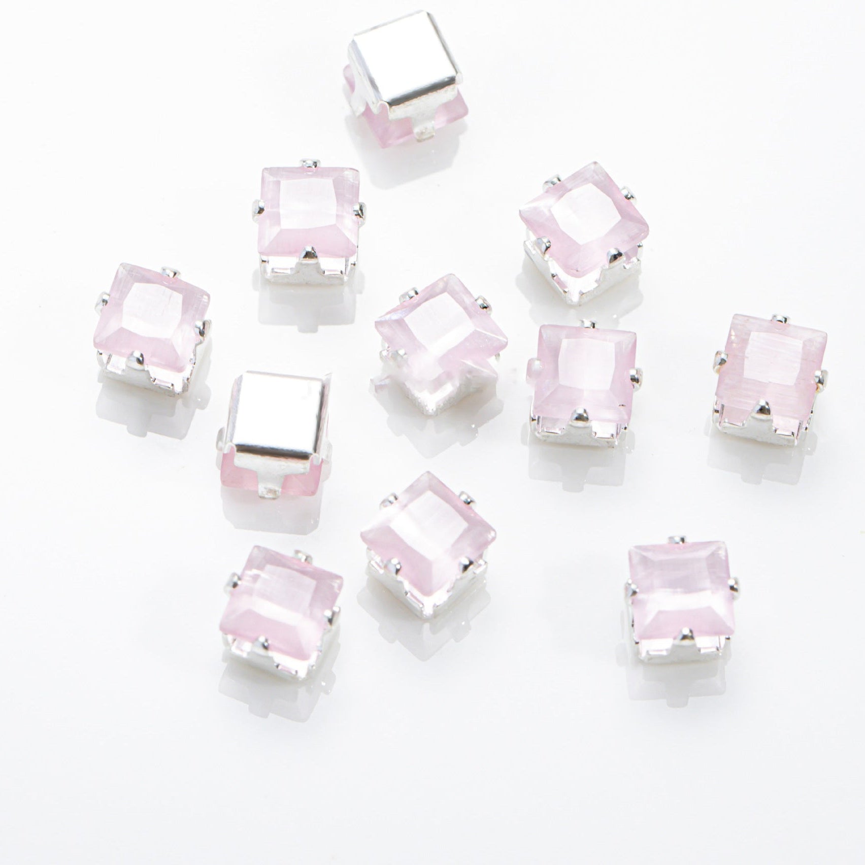 4mm Cat Eye Square Prong-Set CZ