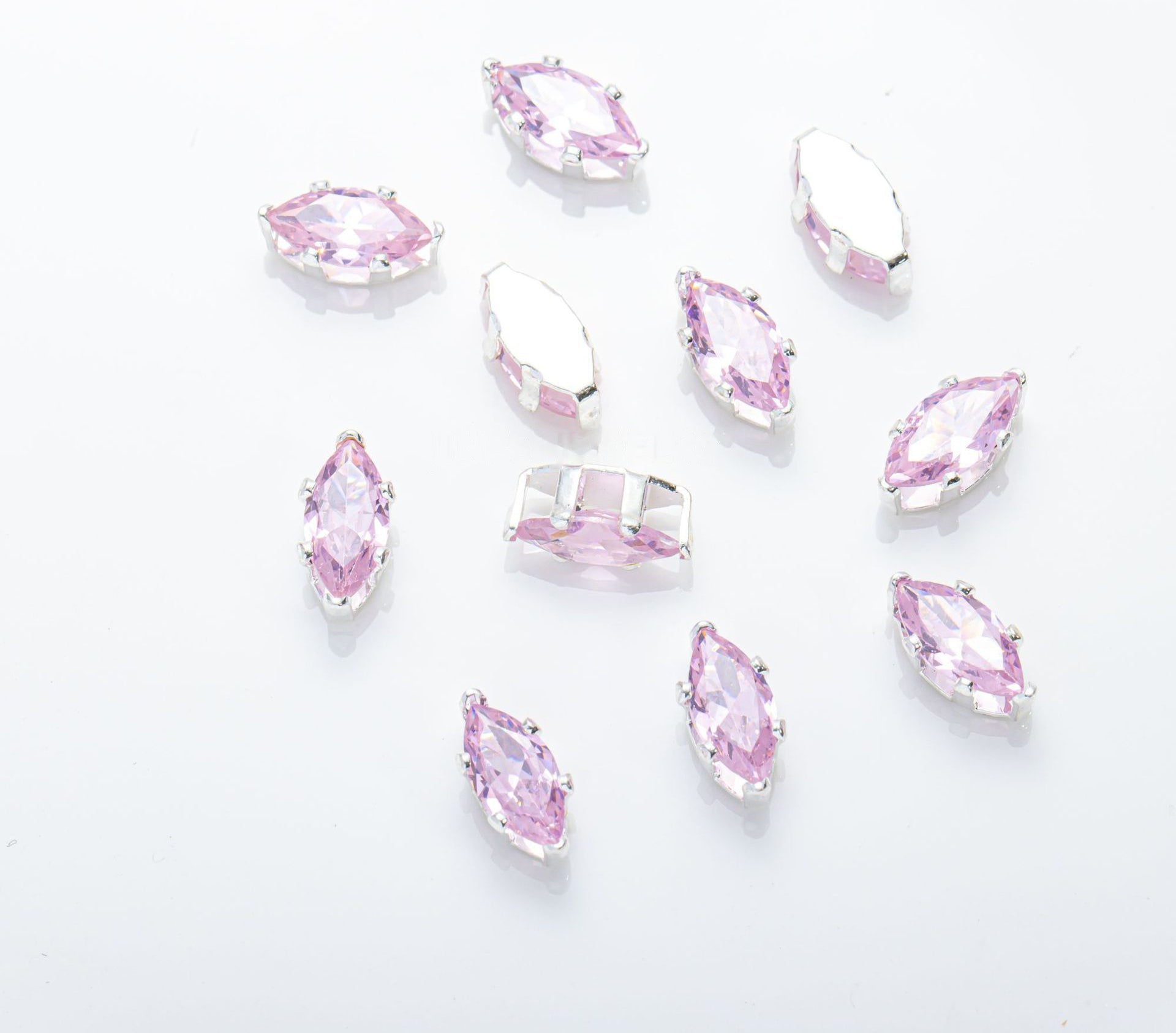 (100pcs)4x8mm 6-prong Marquise Prong-Set CZ