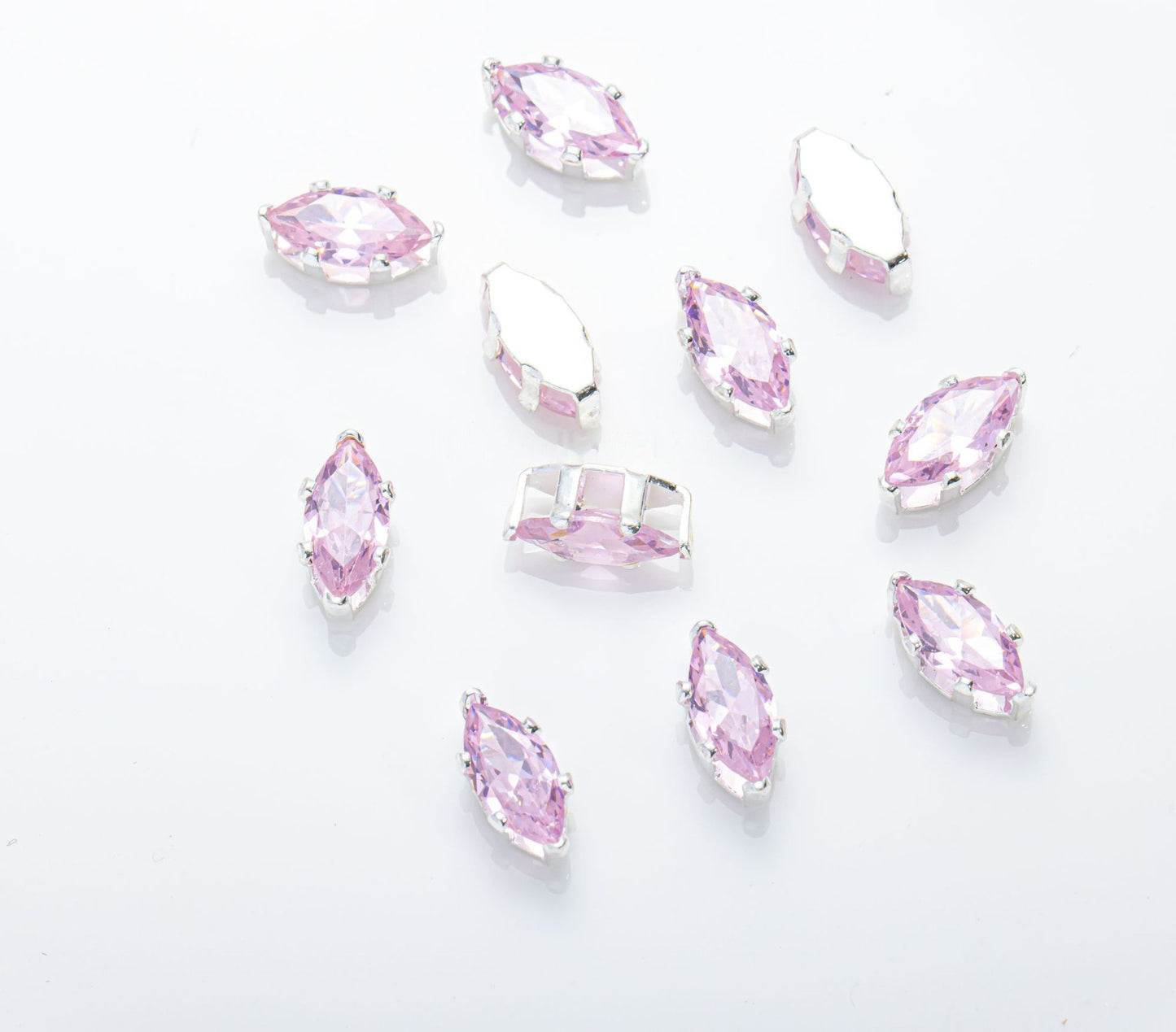 3x6mm 6-prong Marquise Zircon Beads