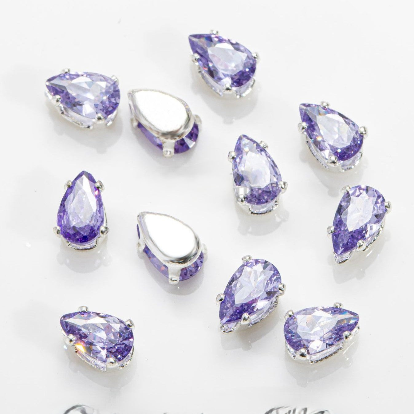 (100pcs)4x6mm Teardrop Prong-Set CZ