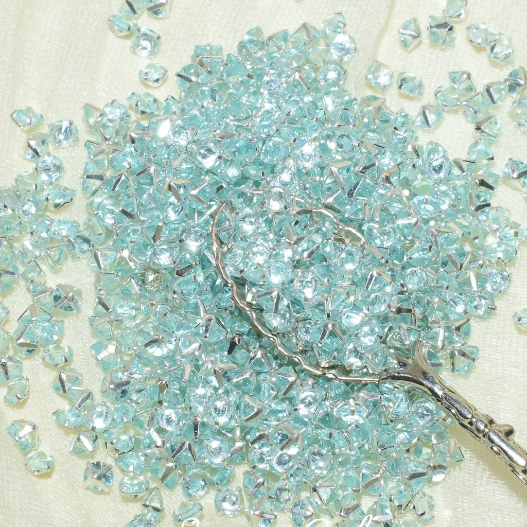 (100pcs)4mm Round Reverse Prong-Set CZ
