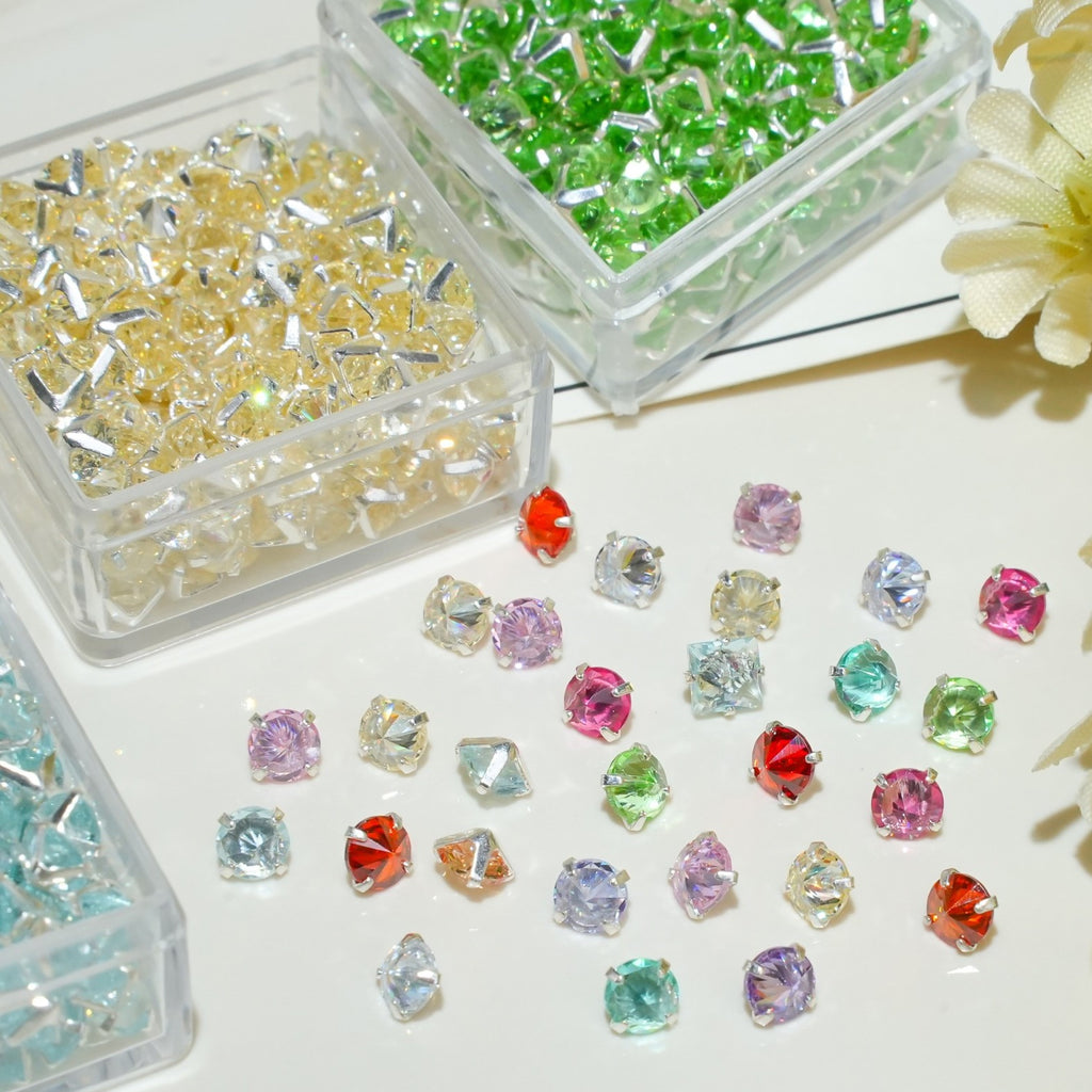 (100pcs)4mm Round Reverse Prong-Set CZ