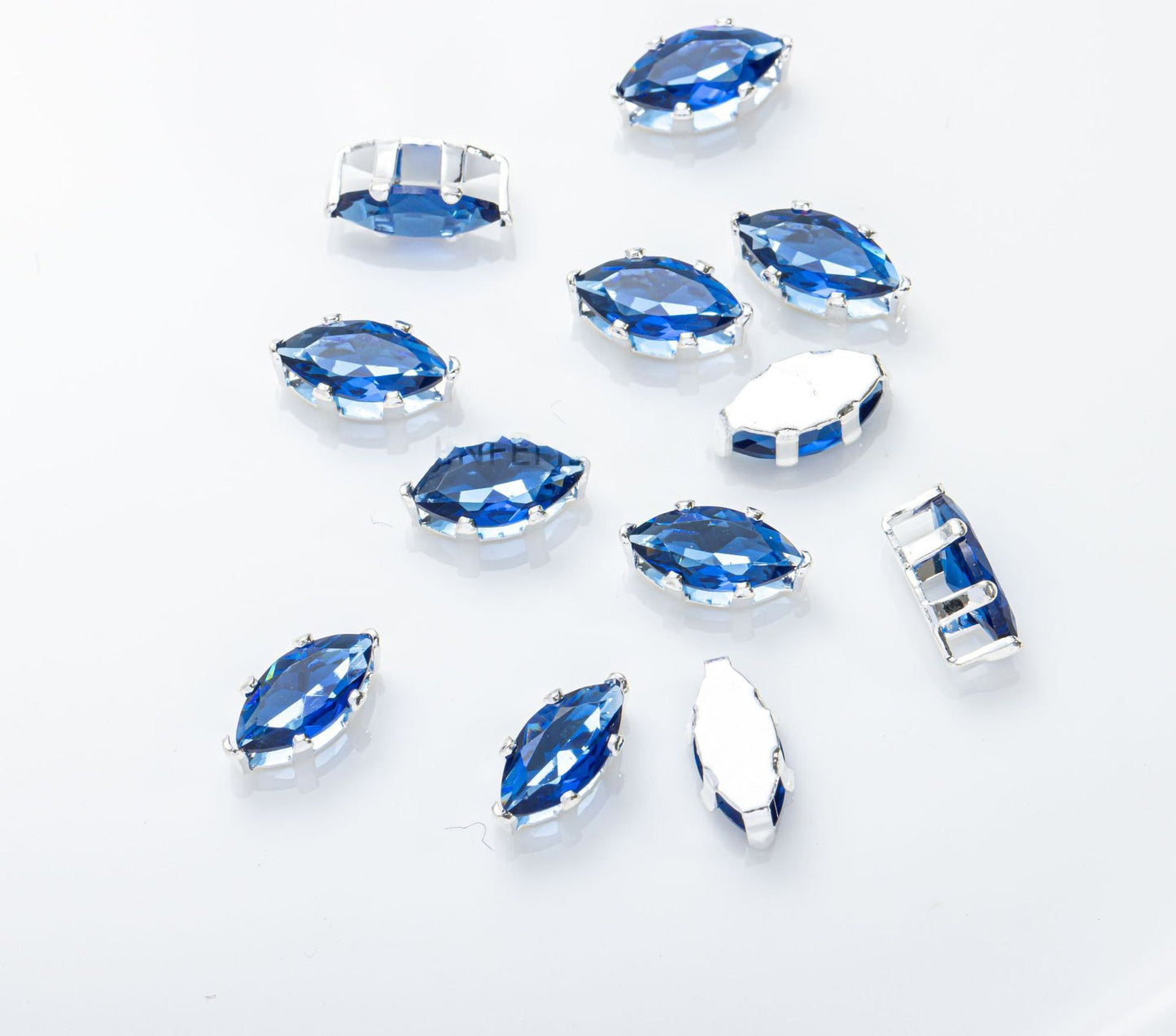 4x8mm 6-prong Marquise Zircon Beads