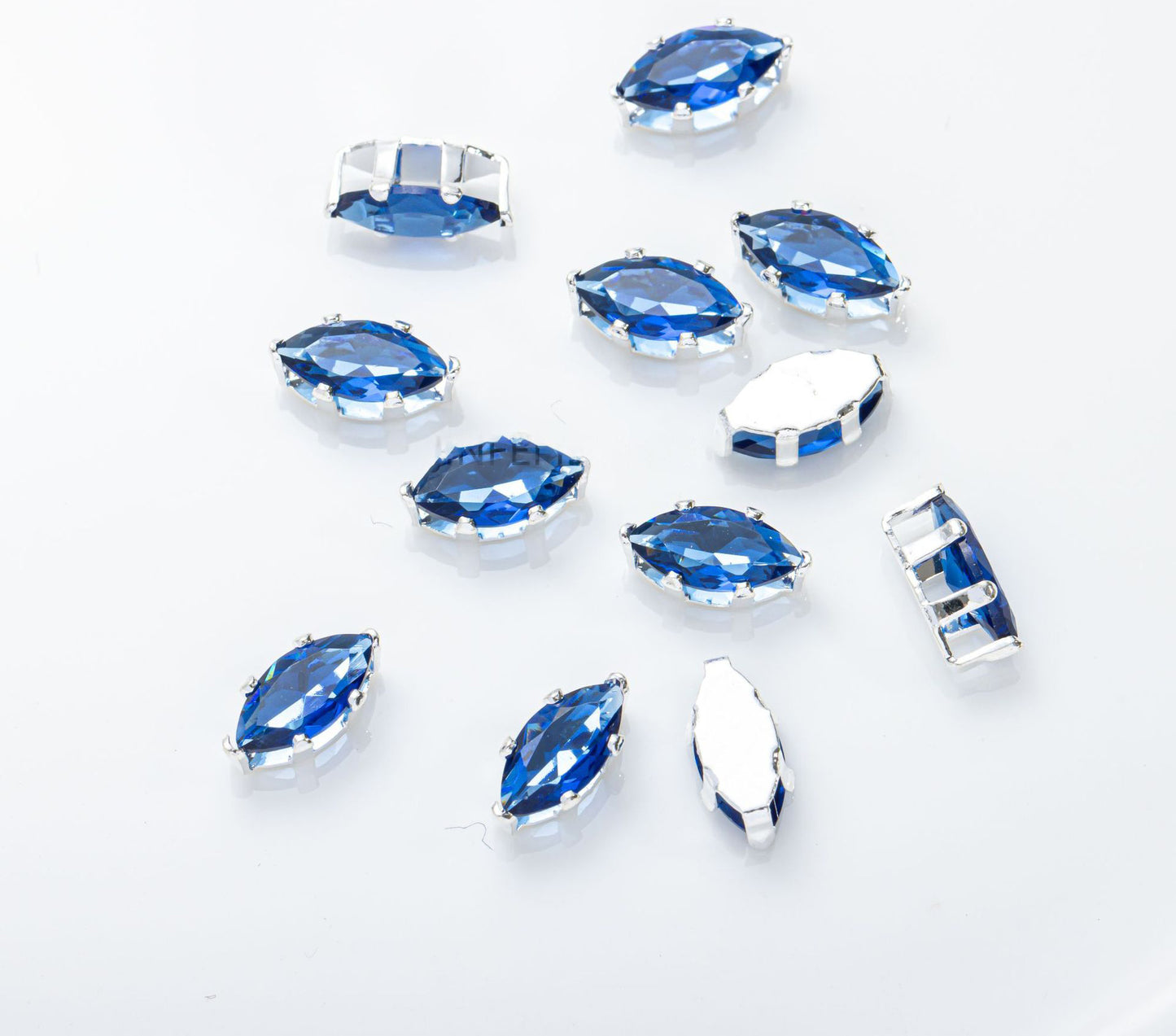 3x6mm 6-prong Marquise Zircon Beads