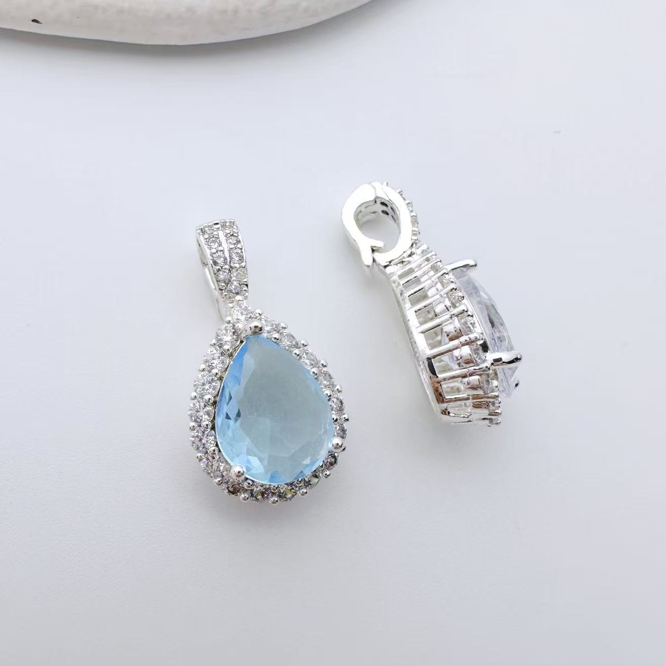 Teardrop Pendent Connection Closure/Clasp