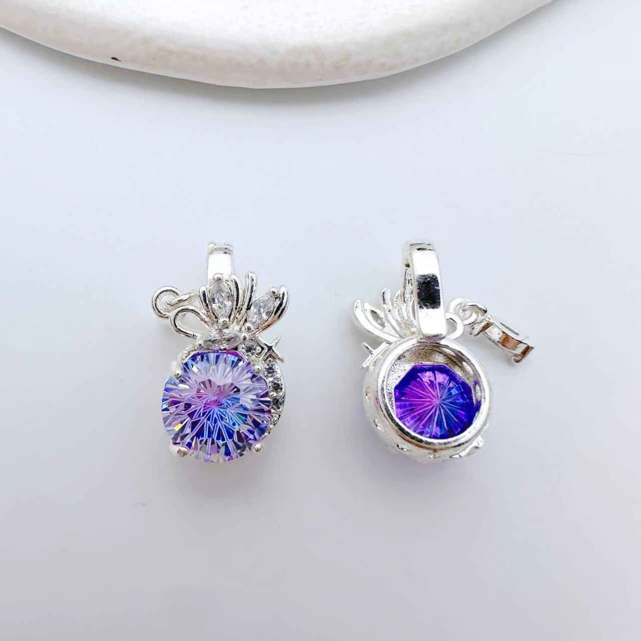 Floral Pendent Connection Closure/Clasp