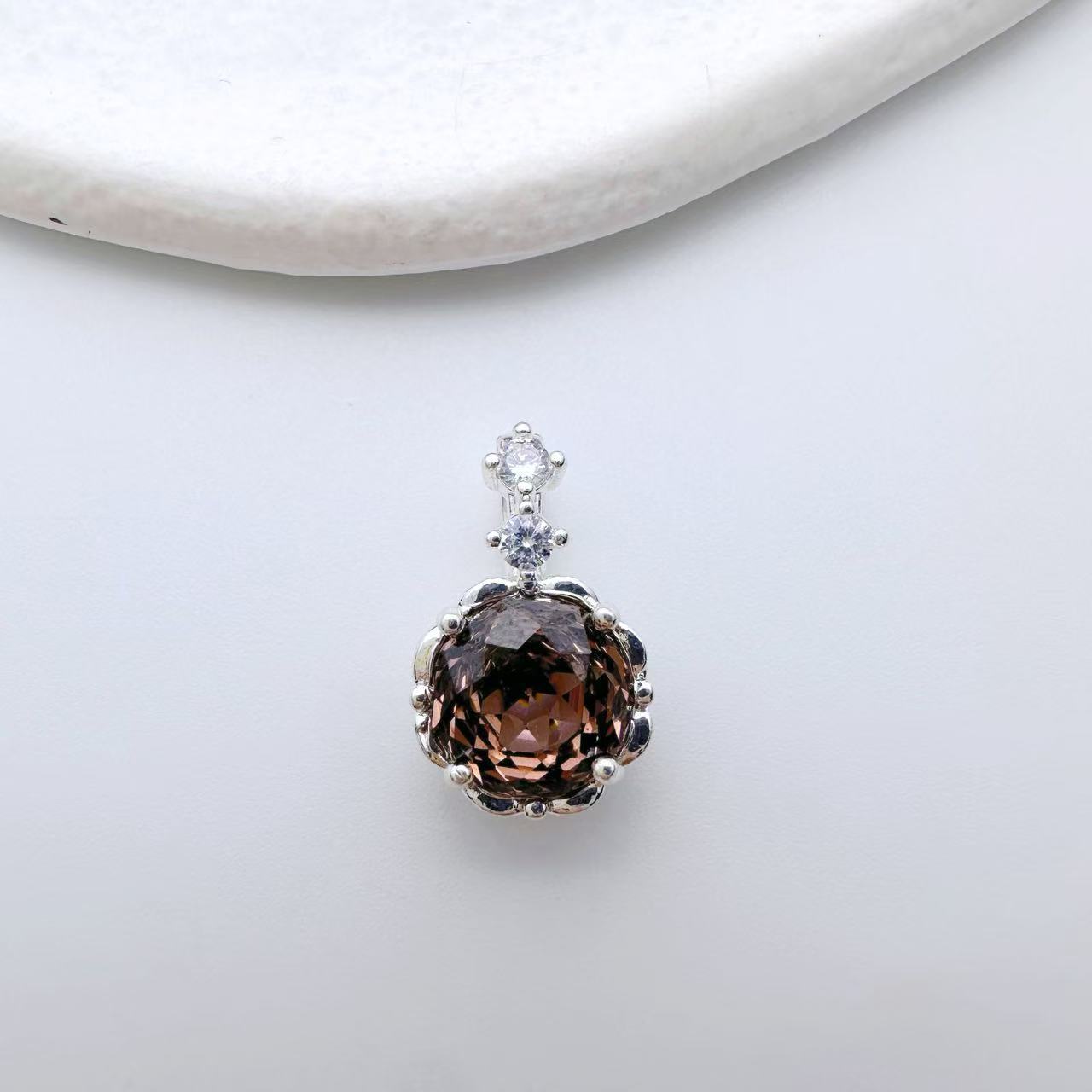 Rose Cut Zircon Connection Closure/Clasp