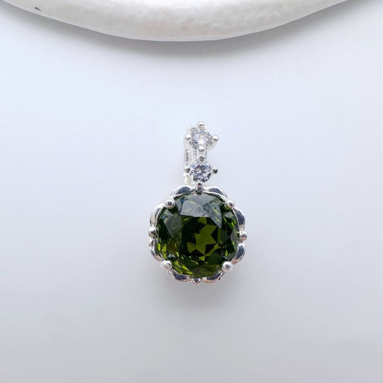 Rose Cut Zircon Connection Closure/Clasp