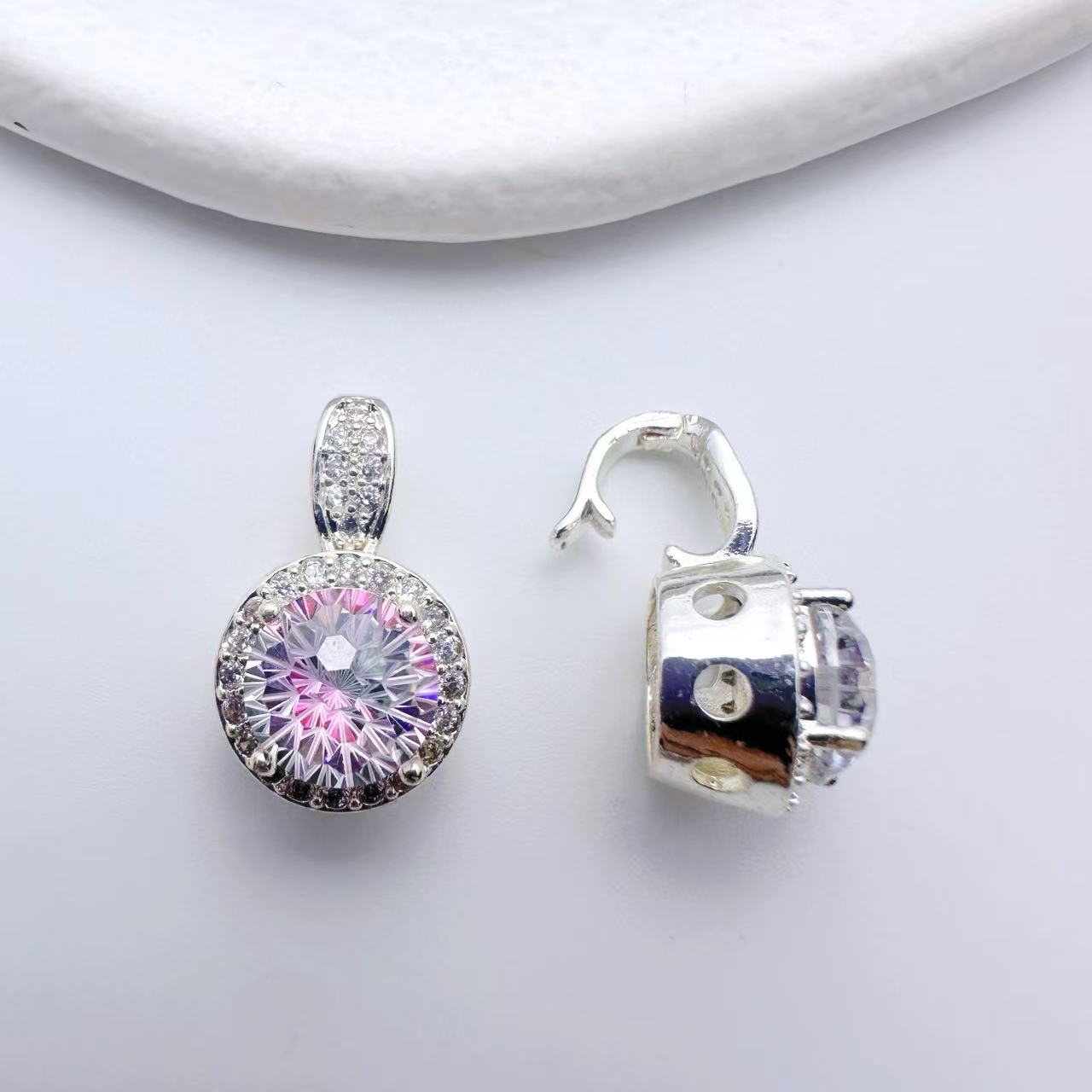Rose Cut Zircon Connection Closure