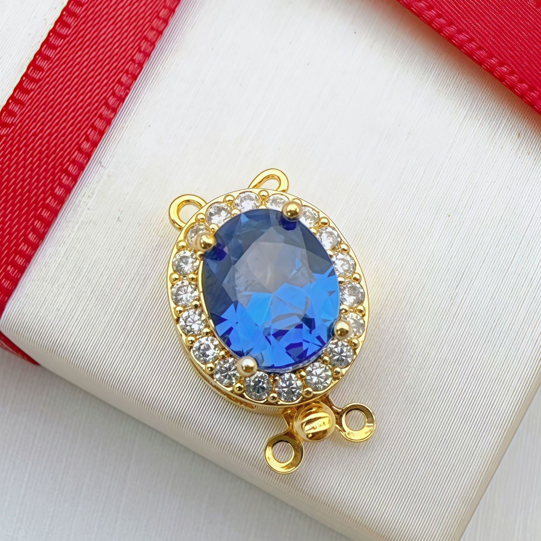 Double-Row Toggle Clasp with Oval CZ