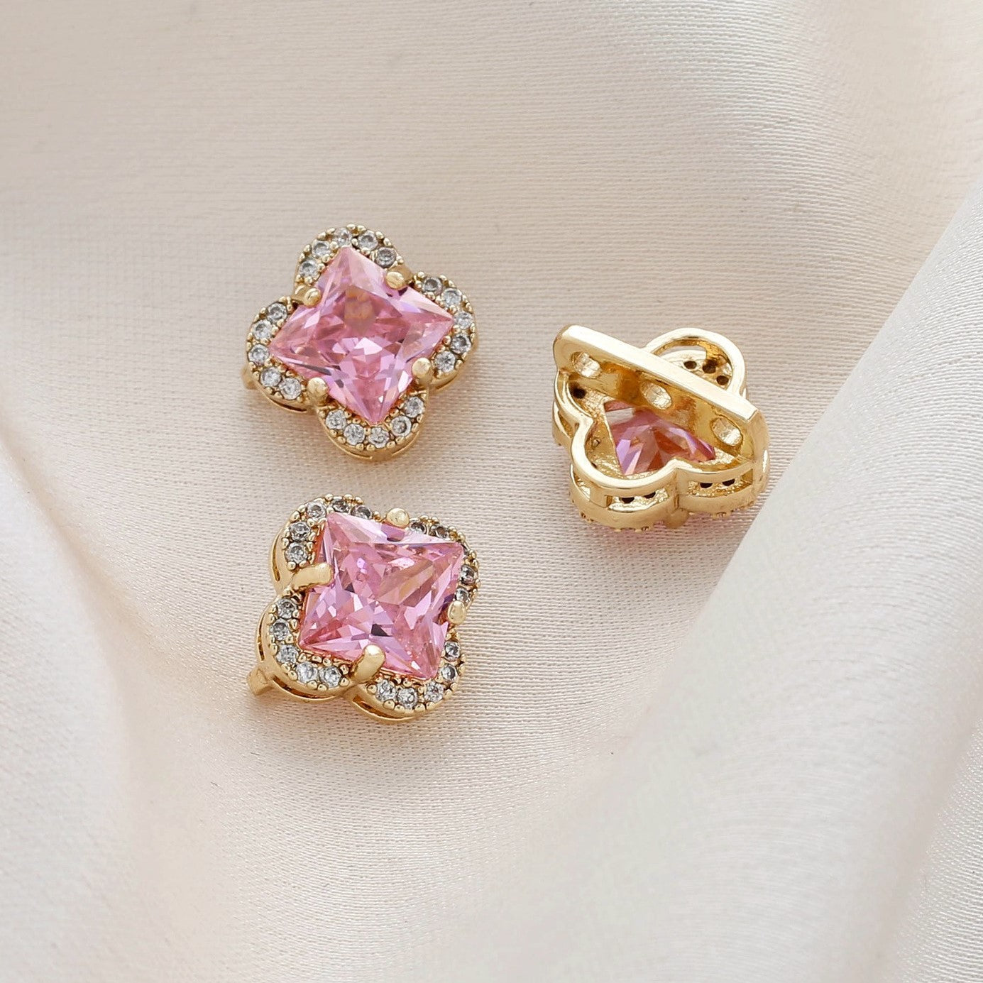 (10pcs)Triple CZ Spacer Charm with Clover & Snowflake