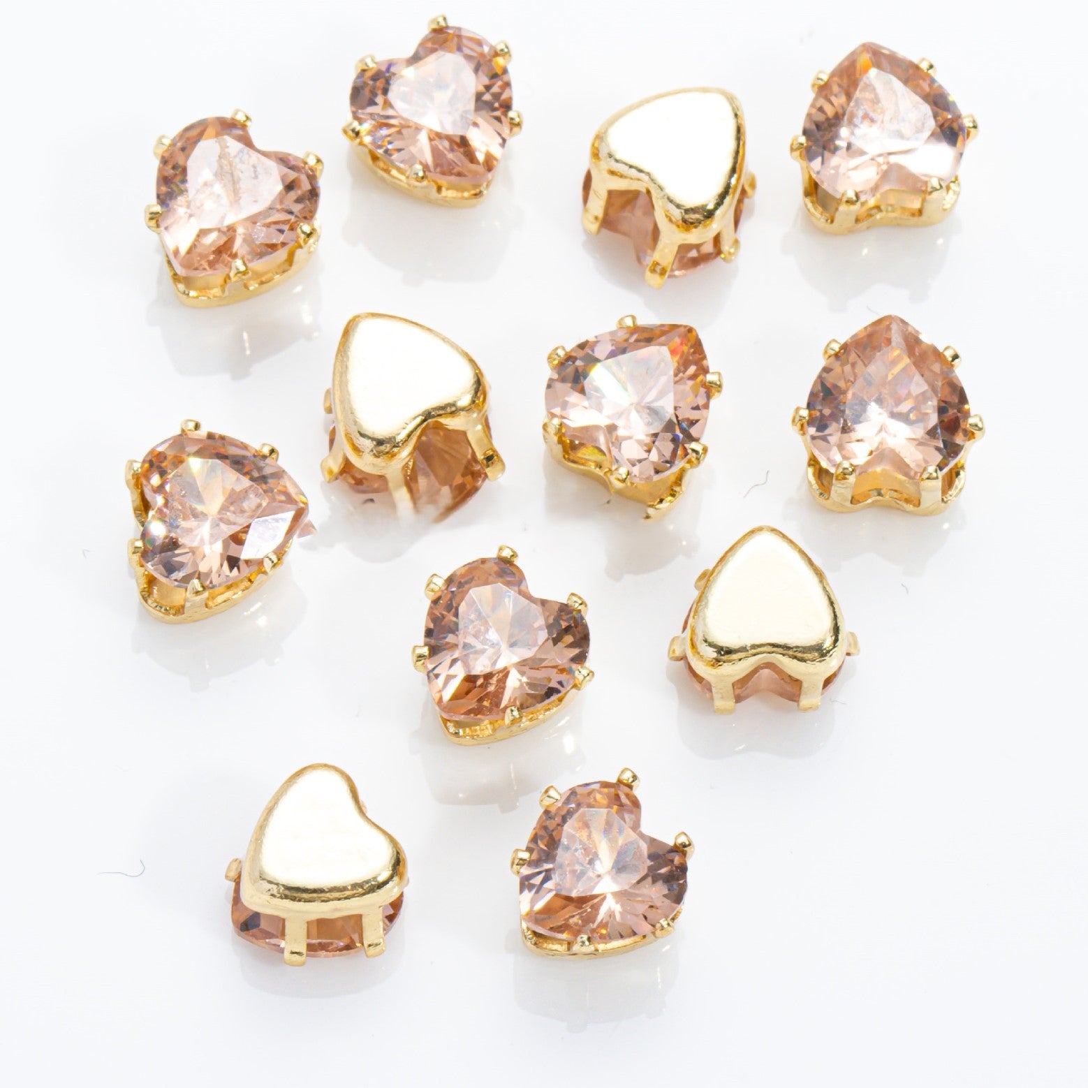 (100pcs)6MM Heart Prong-Set CZ with Silver/Gold Base