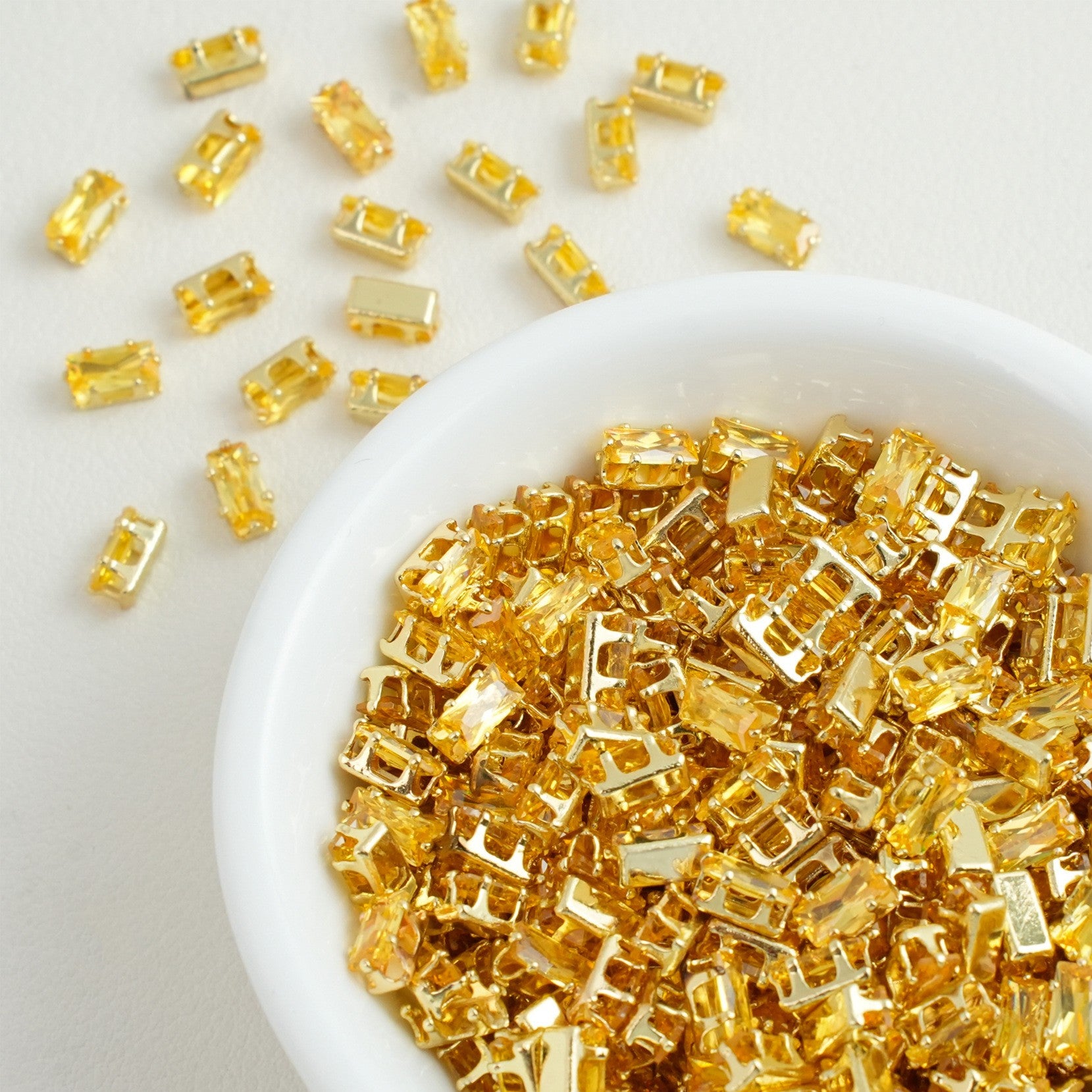 (30pcs)3x6mm Rectangle Gold Base Prong-set CZs