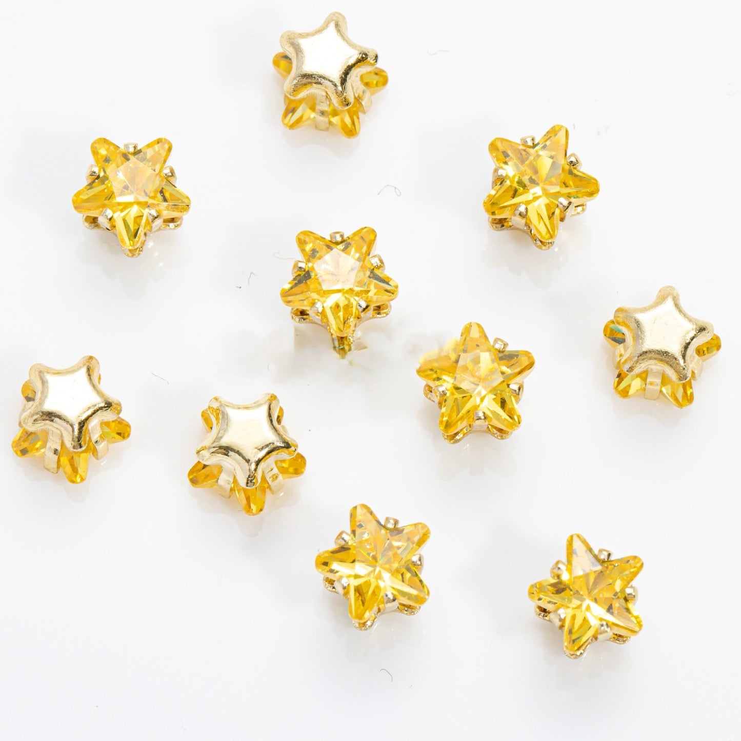 (50pcs)6mm Star Prong-Set CZ