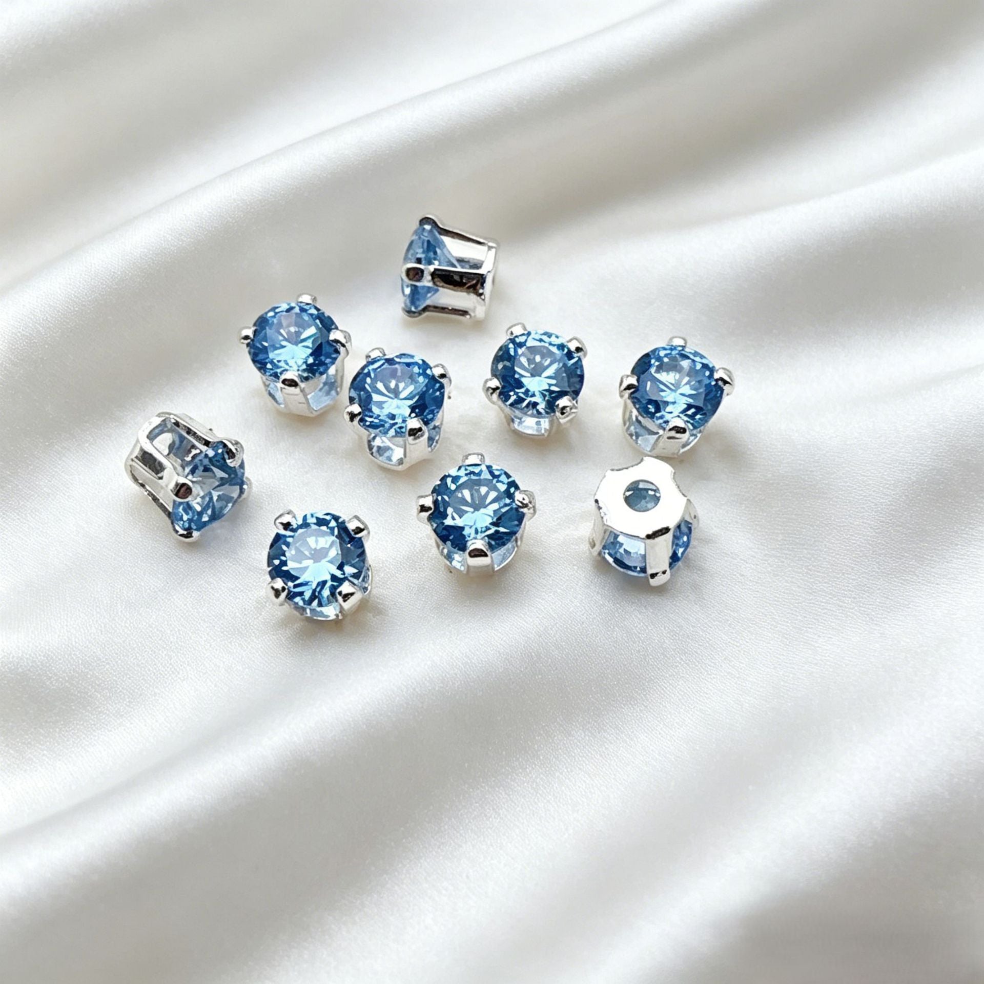 3mm 4-prong Round Prong-set Zircons