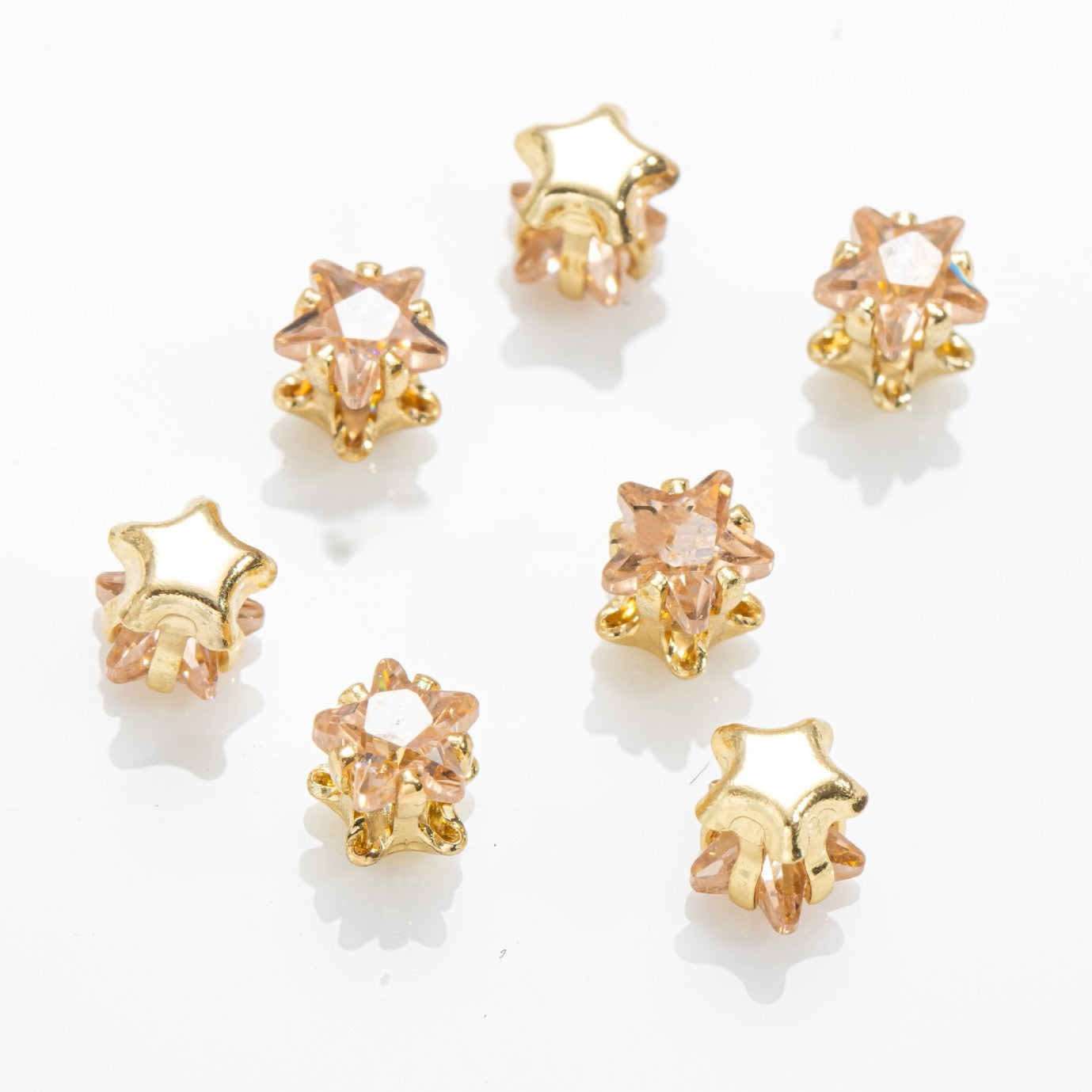 (50pcs)6mm Star Prong-Set CZ
