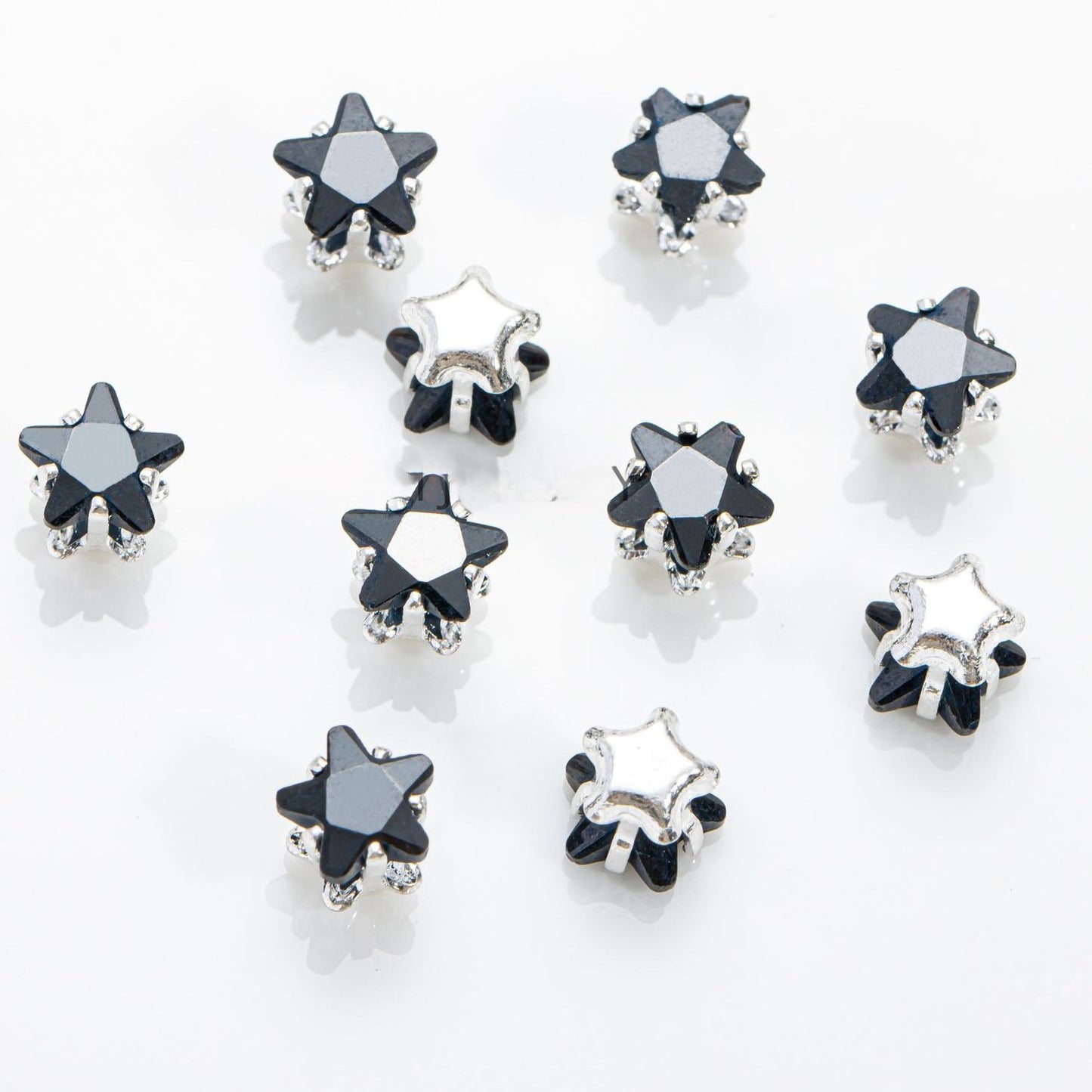 4mm Star Prong-Set CZ