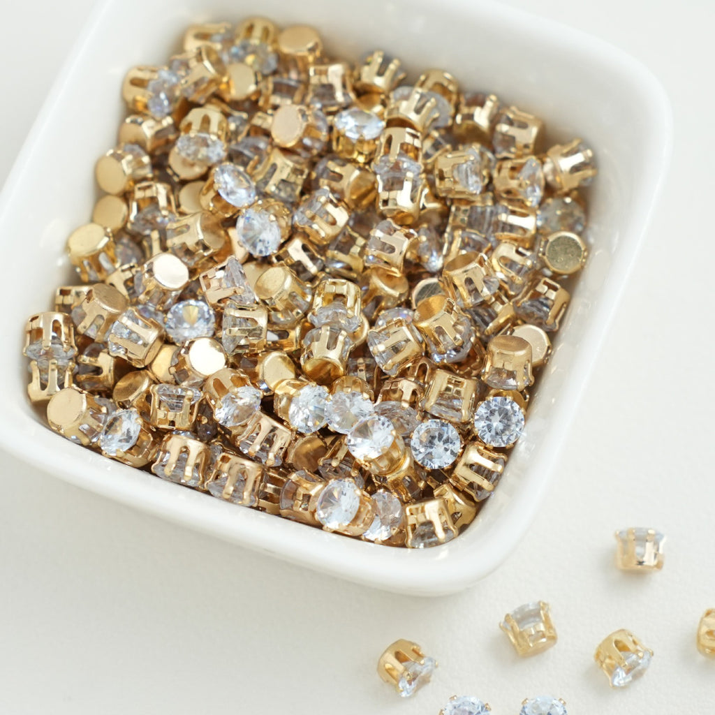 (30pcs)5MM Round Gold Base Prong-set CZs