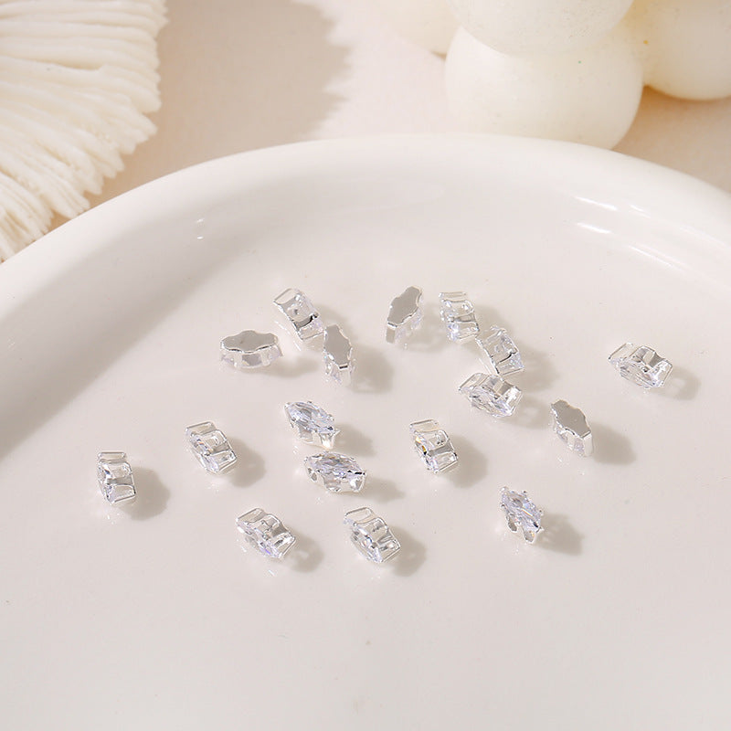 (100pcs)All Shape Geometric Zirconia Prong-Set CZ