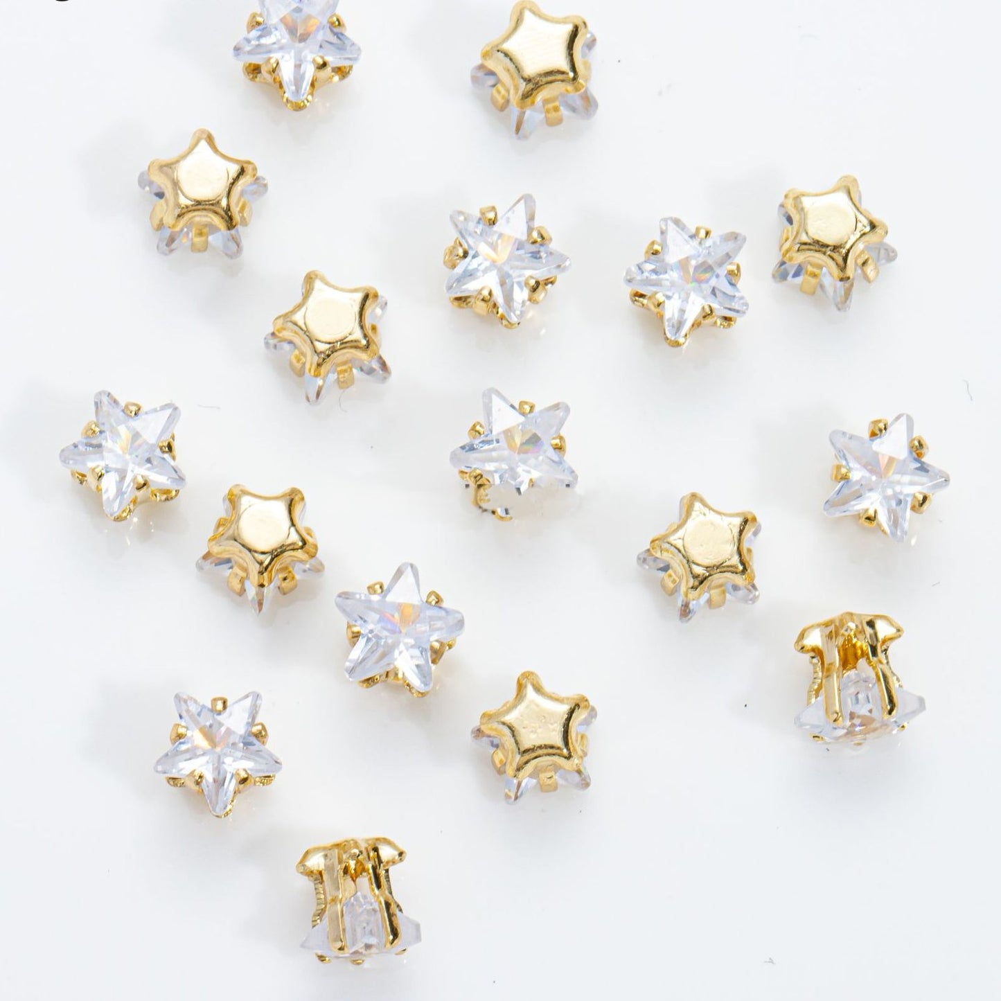 (50pcs)6mm Star Prong-Set CZ