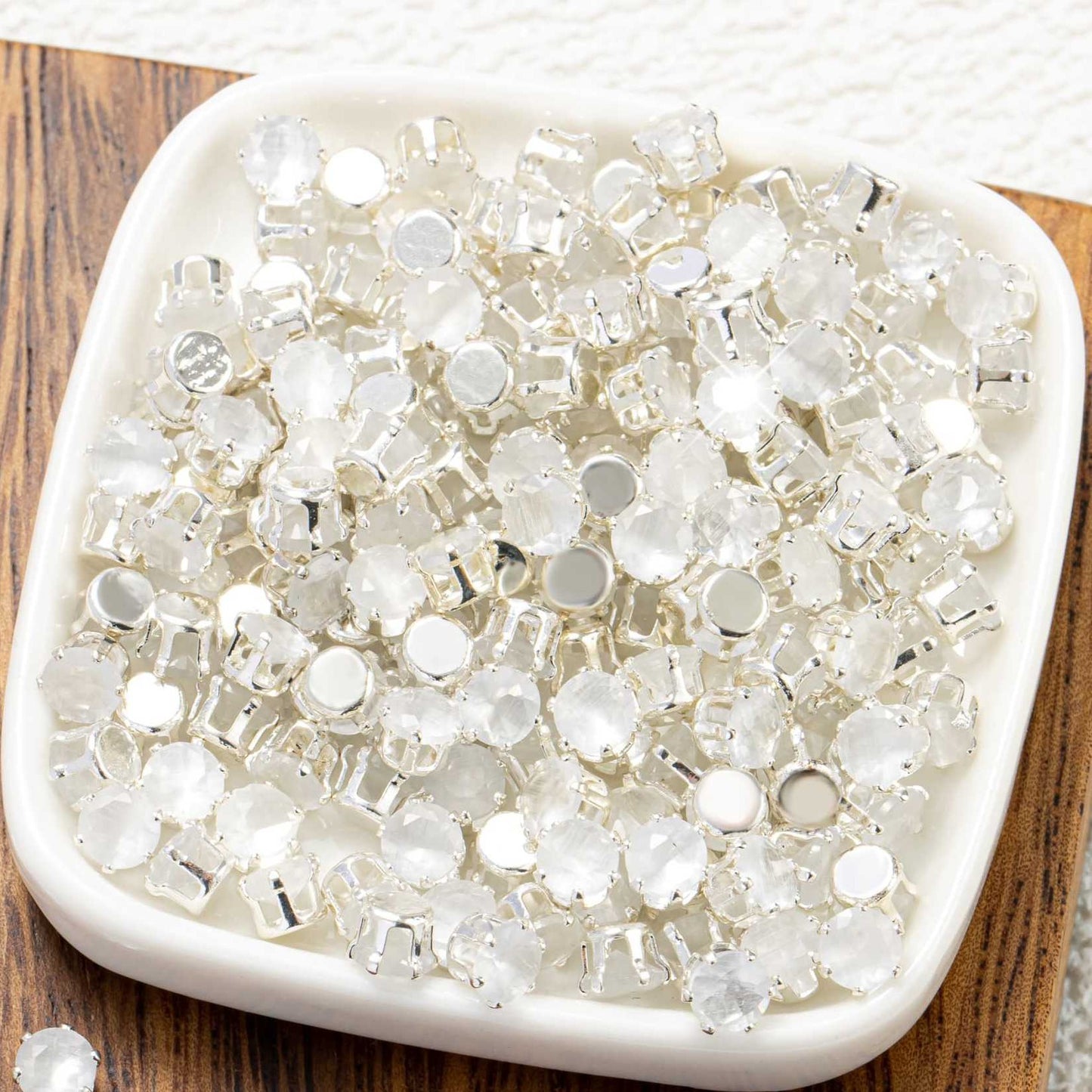(100pcs)3mm Cat Eye Round Prong-Set CZ