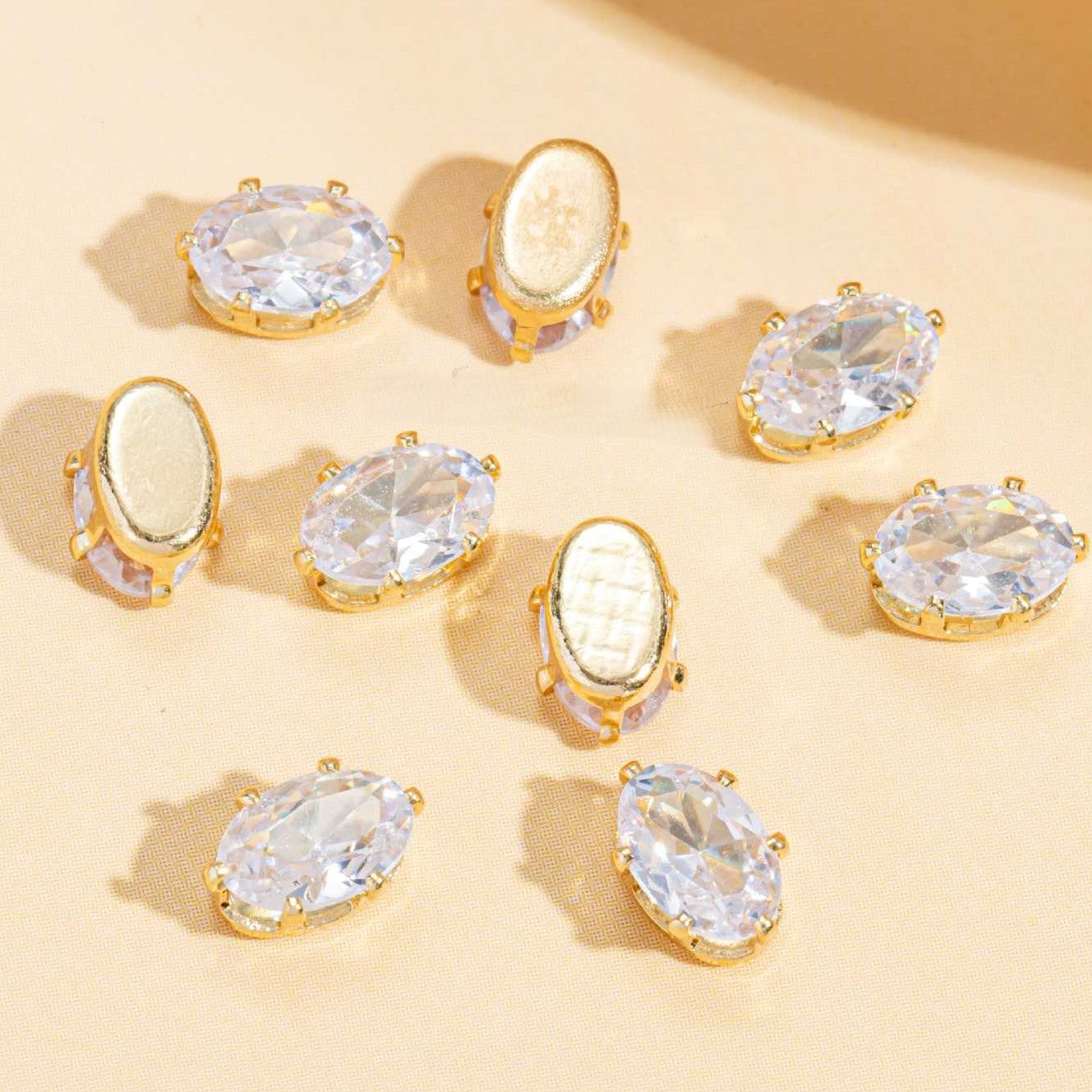 (100pcs)4x6mm Oval Prong-Set CZ
